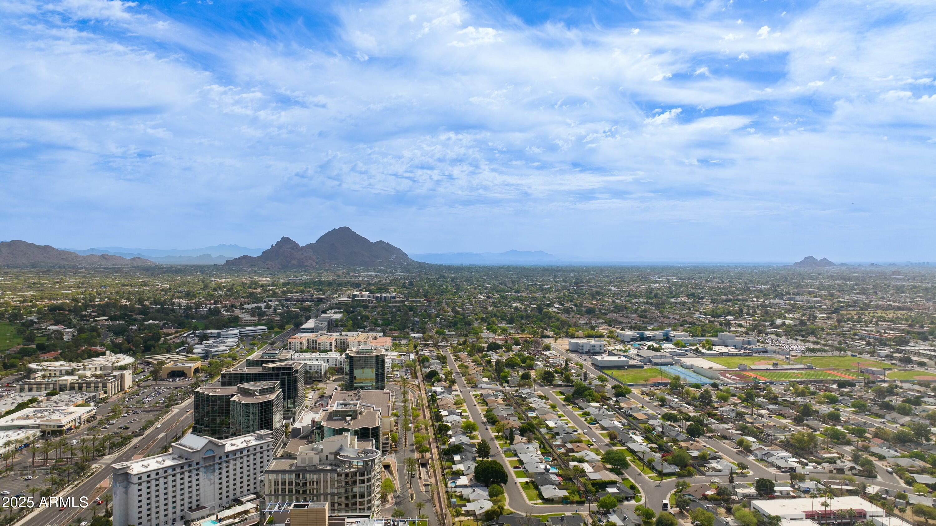 2211 E CAMELBACK Road, 402
