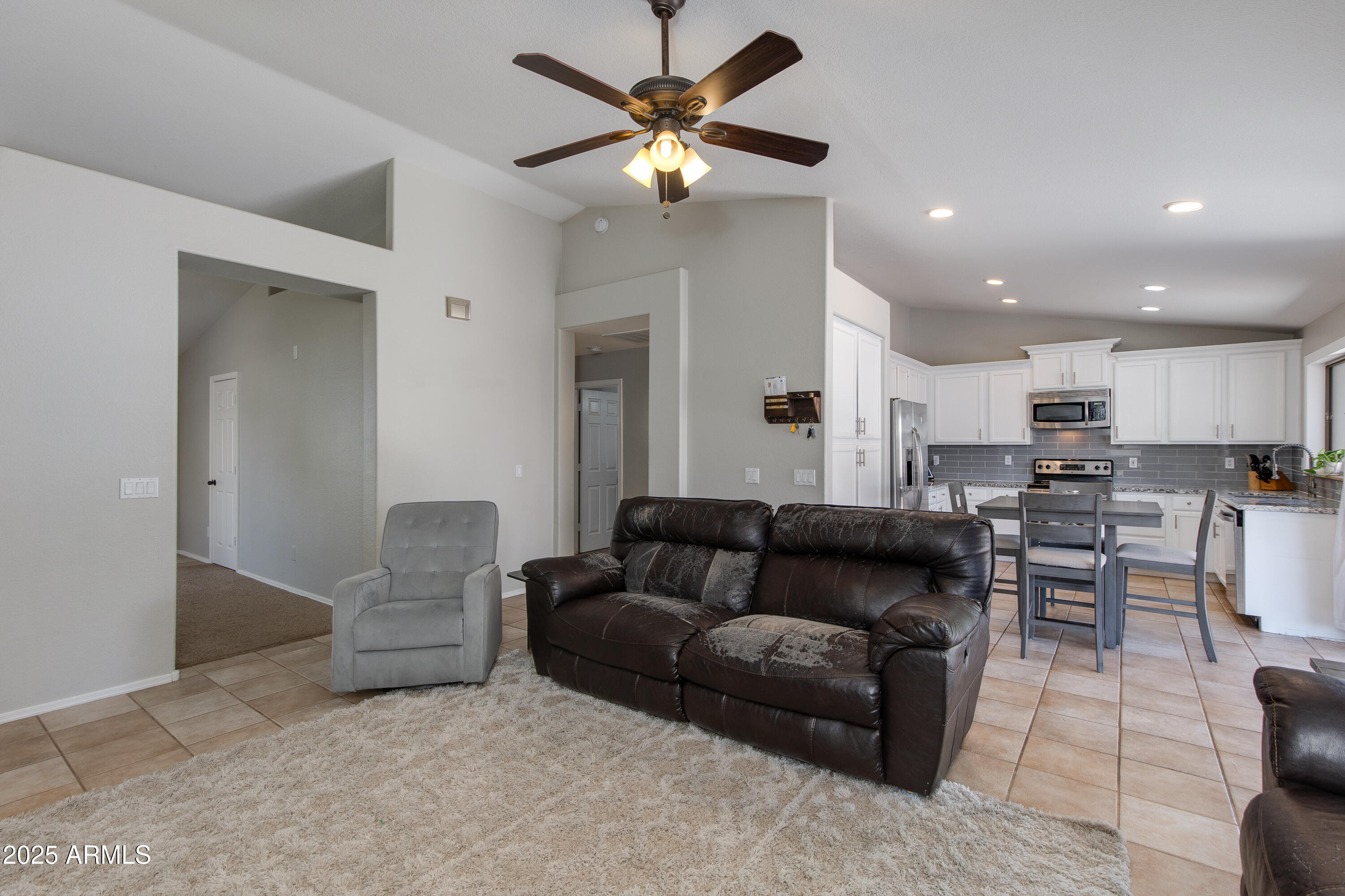 7346 E NARANJA Avenue