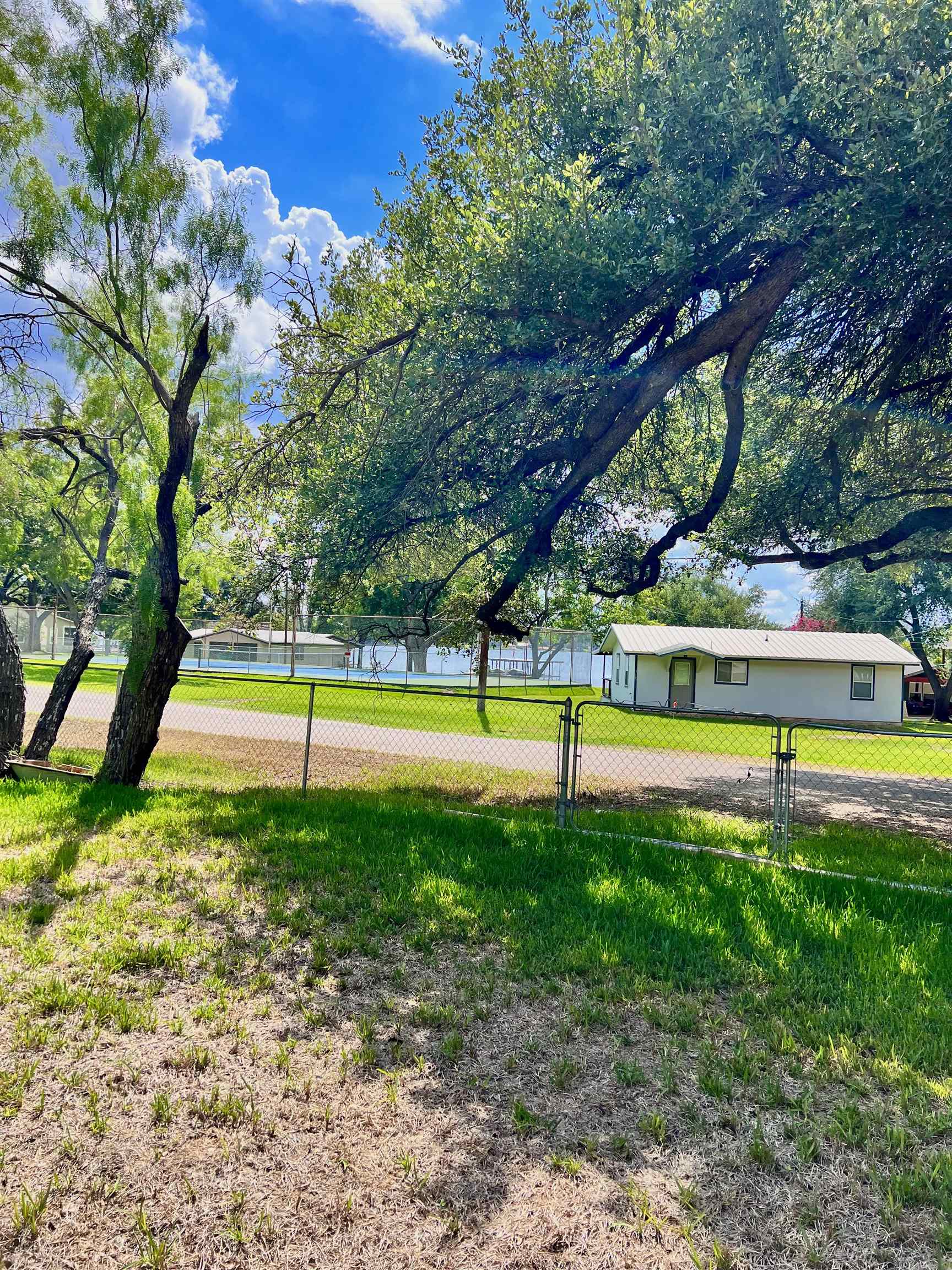 345 E LAKESHORE Drive