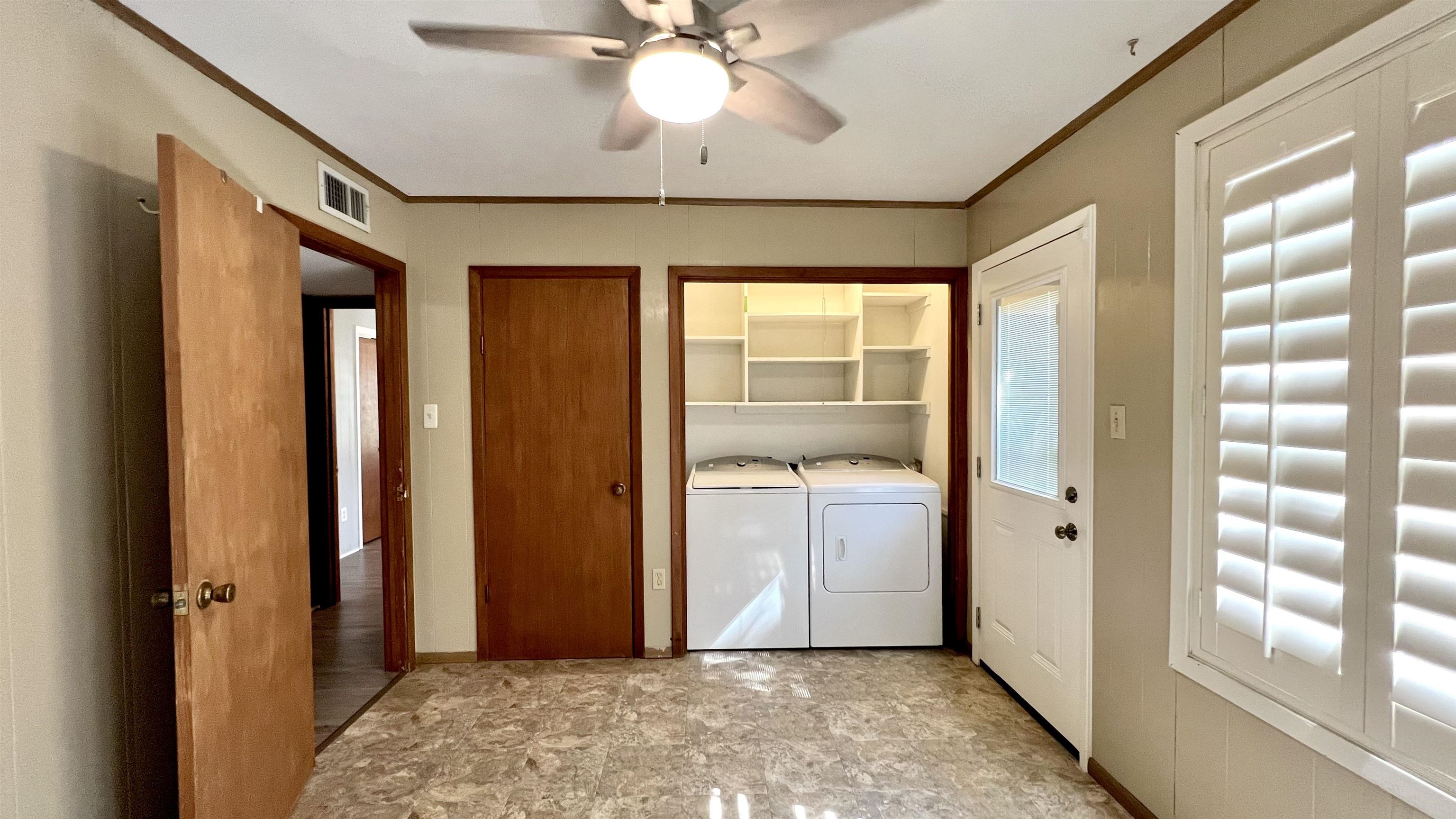 345 E LAKESHORE Drive