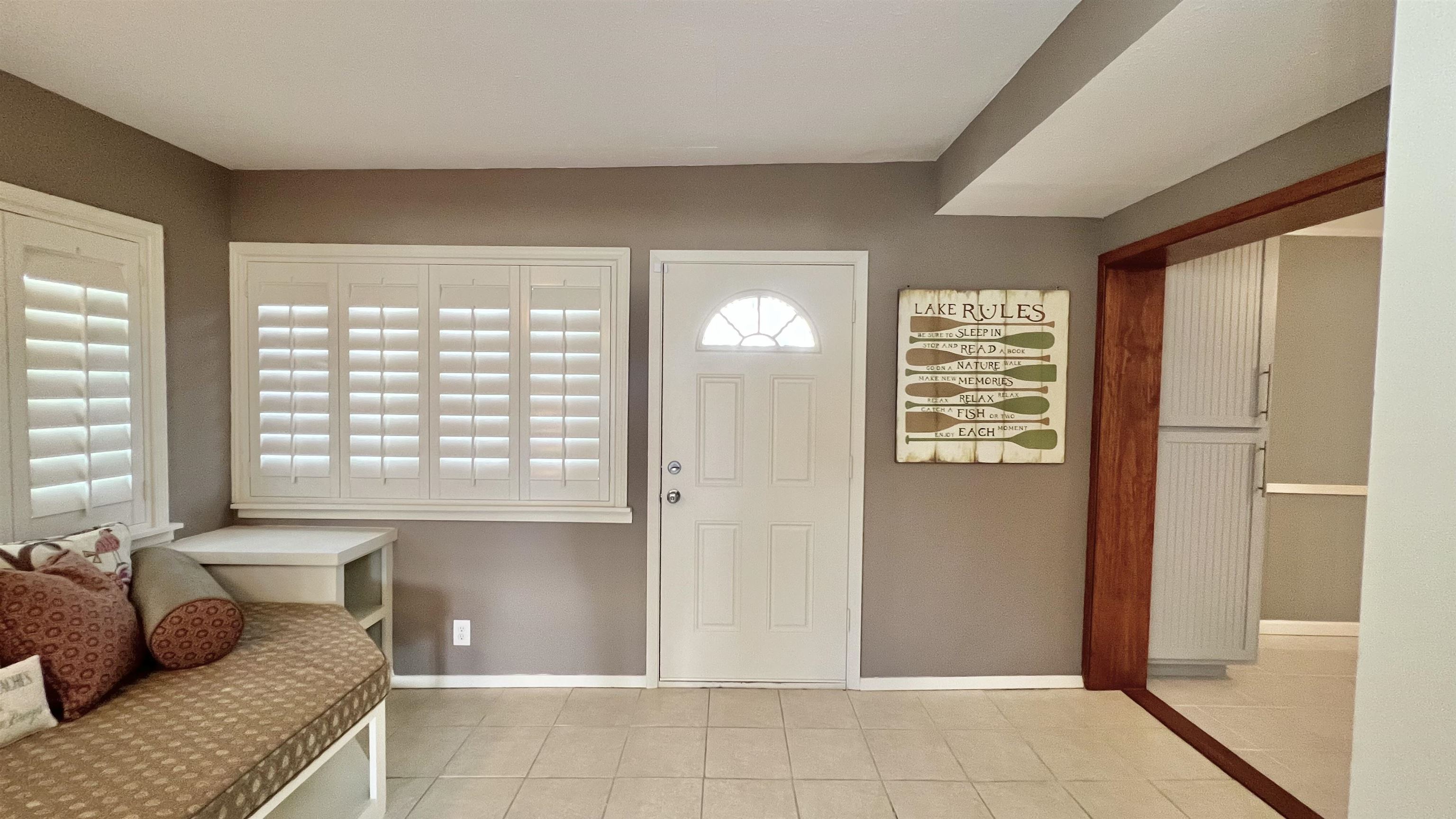 345 E LAKESHORE Drive
