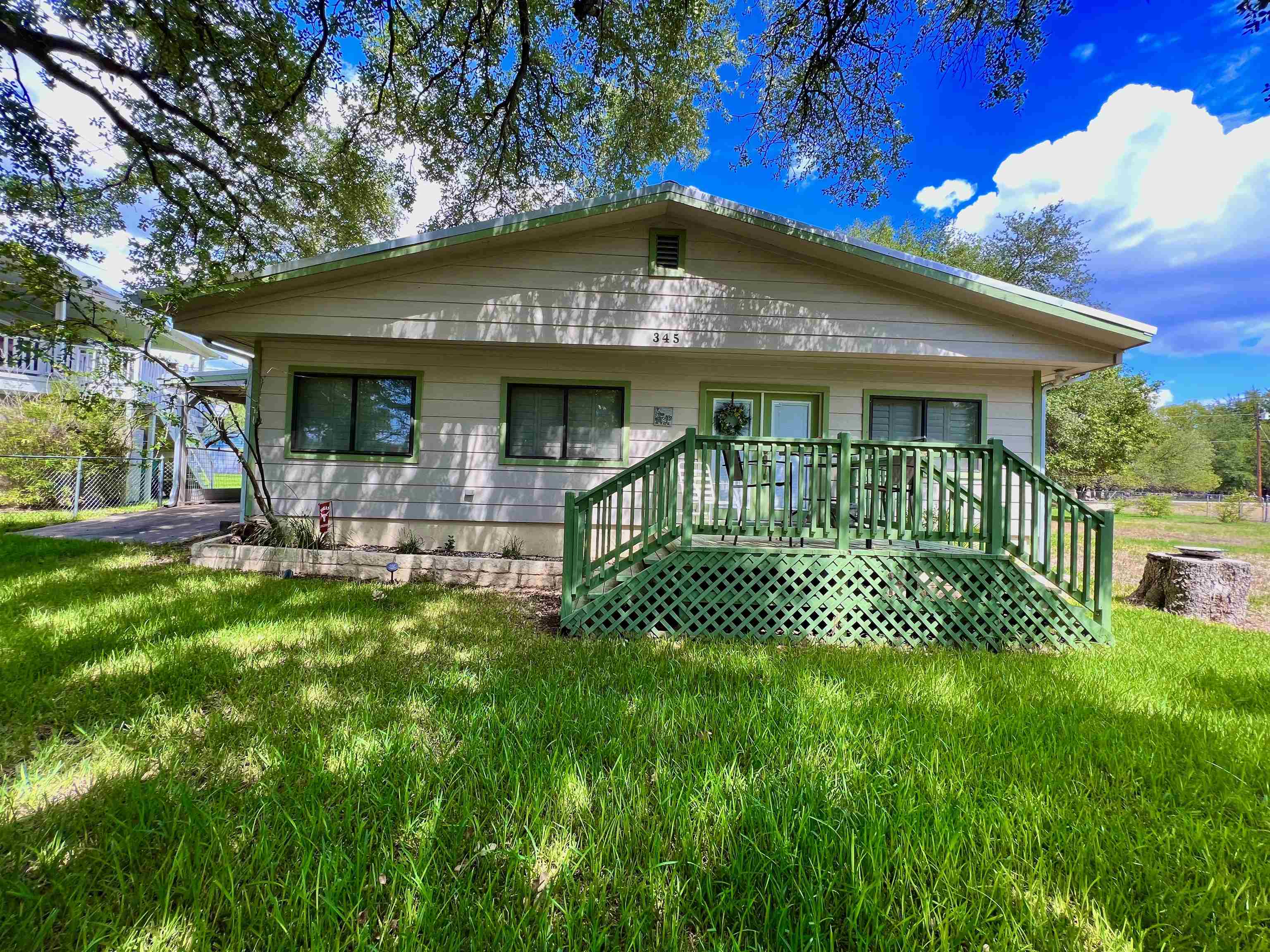 345 E LAKESHORE Drive