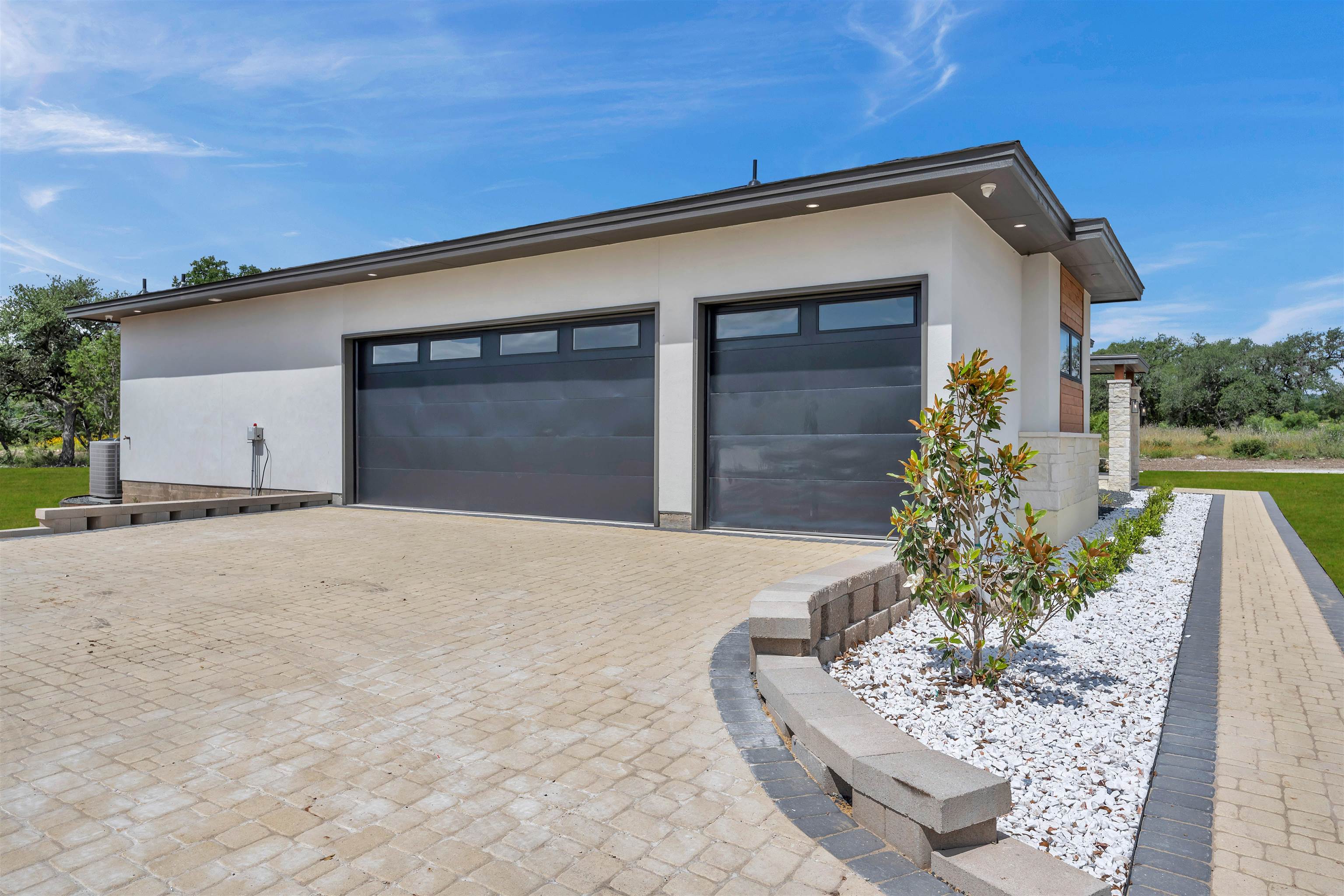 325 Spicewood Trails Drive