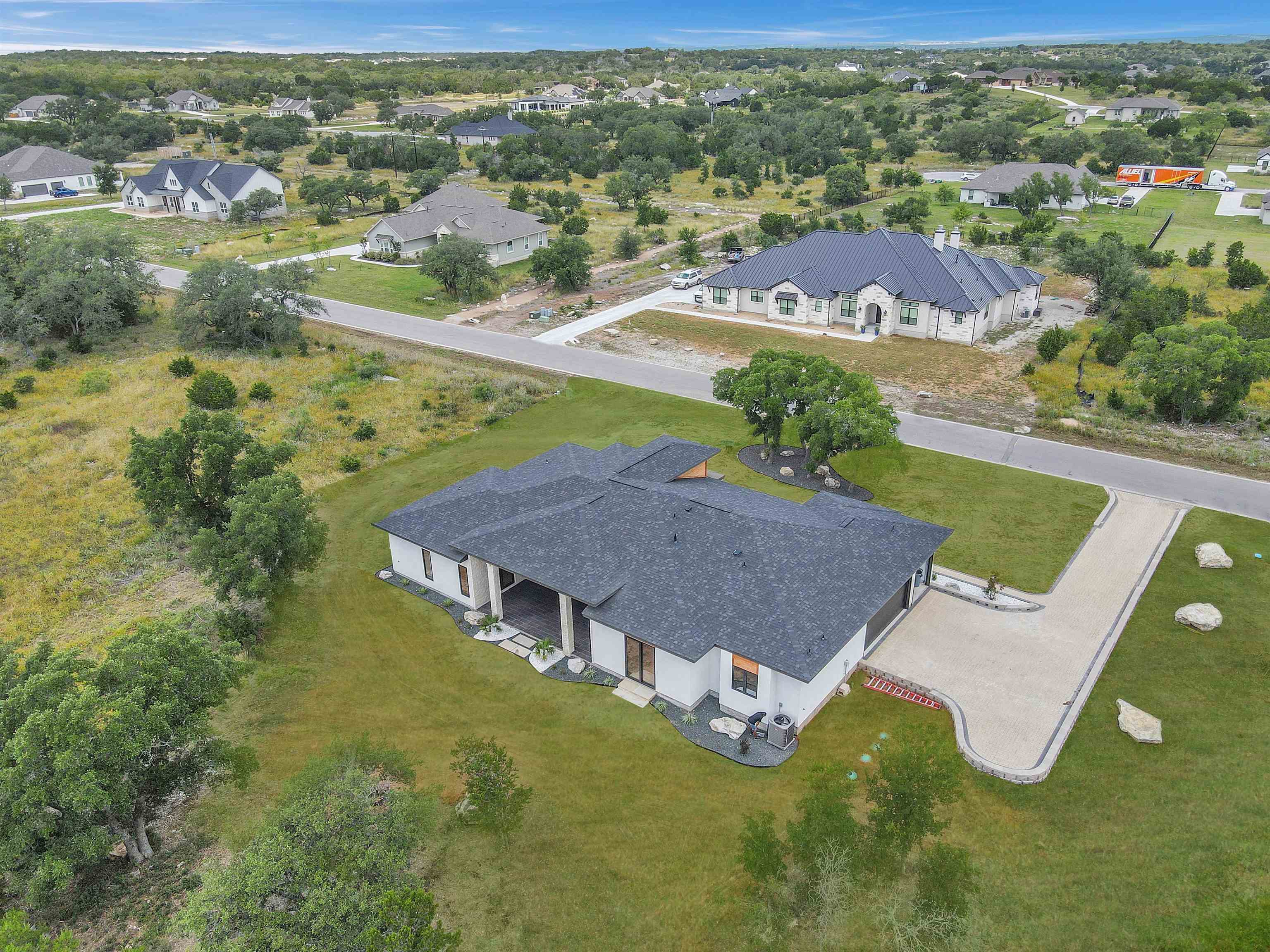 325 Spicewood Trails Drive