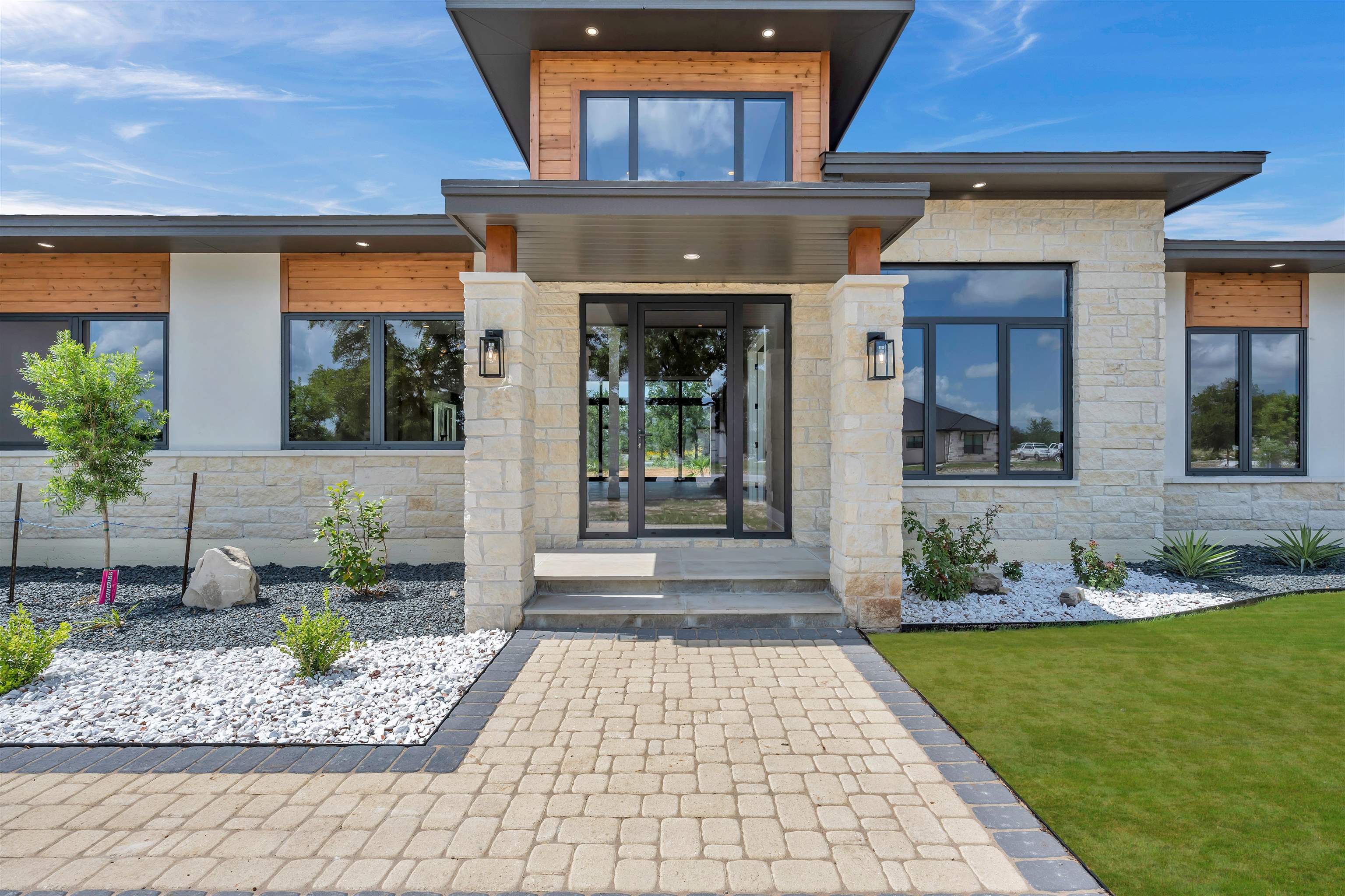 325 Spicewood Trails Drive