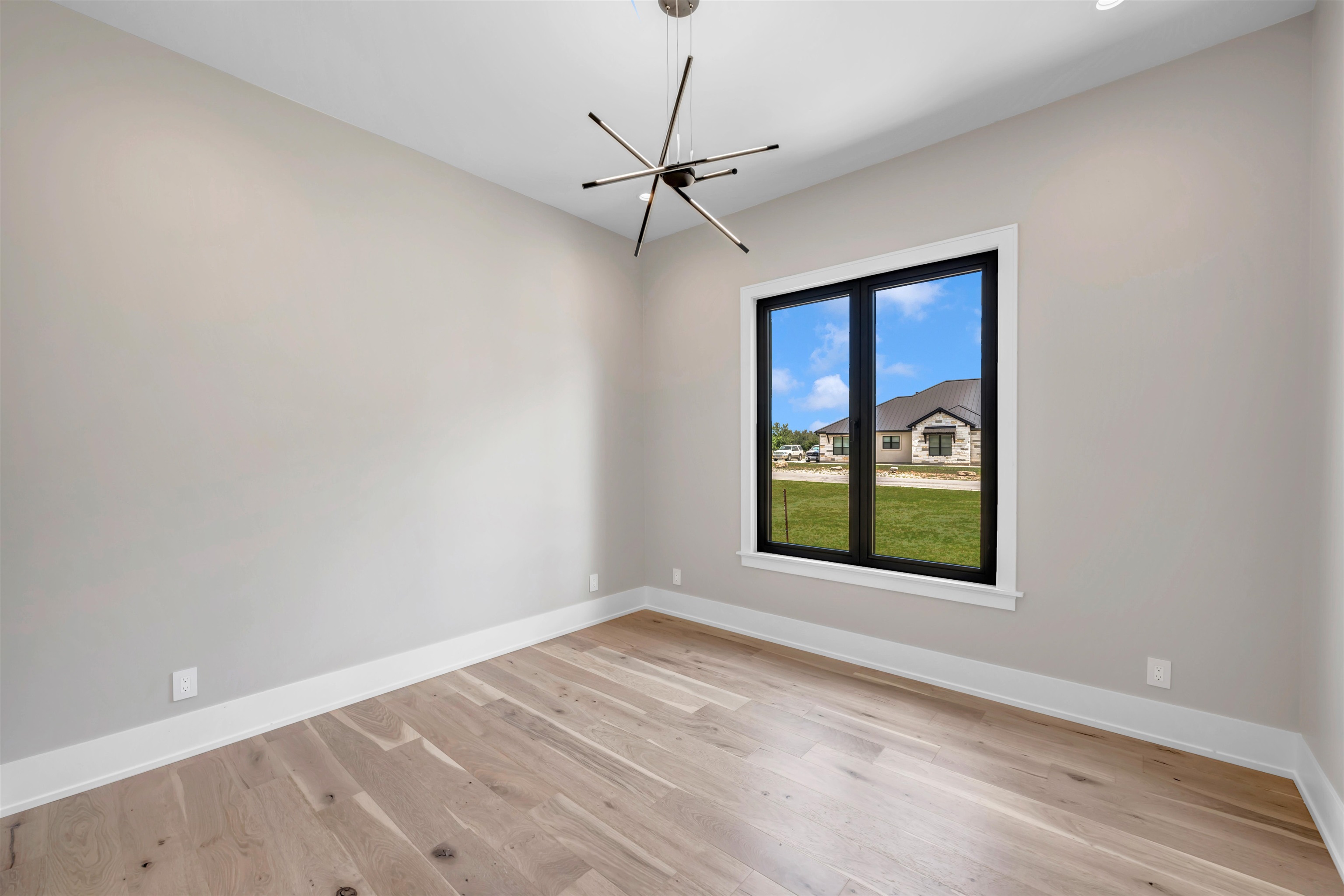 325 Spicewood Trails Drive