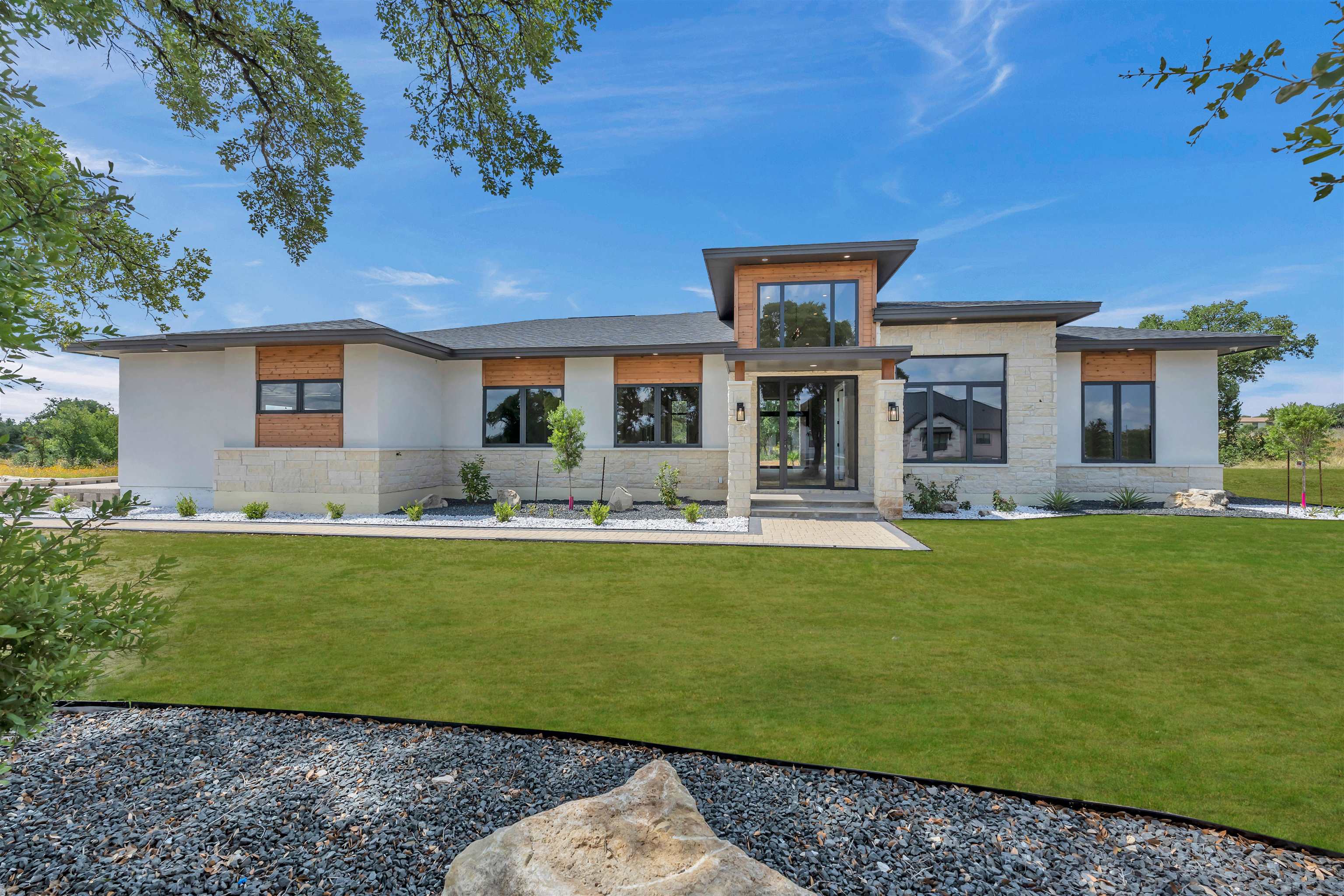 325 Spicewood Trails Drive