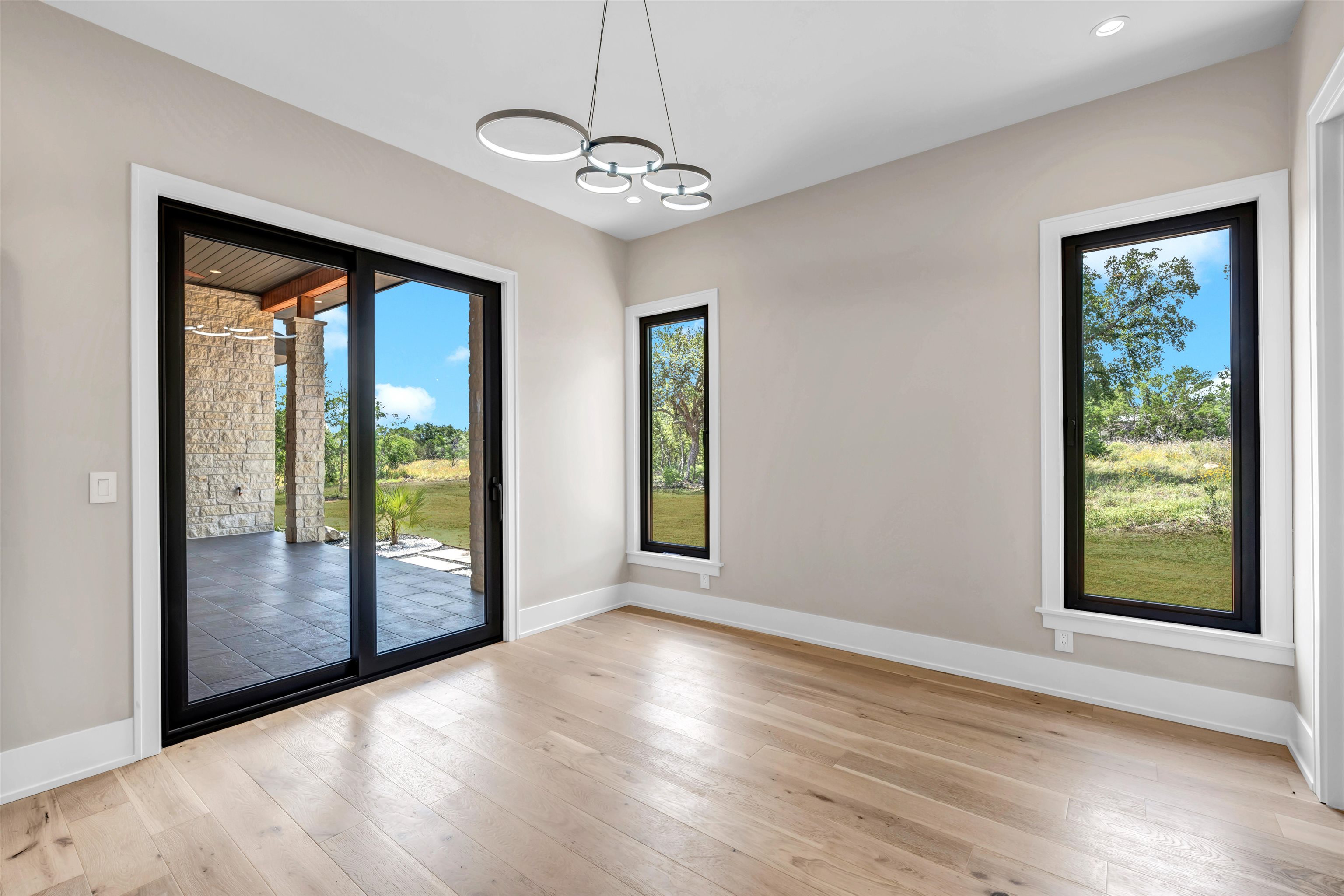 325 Spicewood Trails Drive