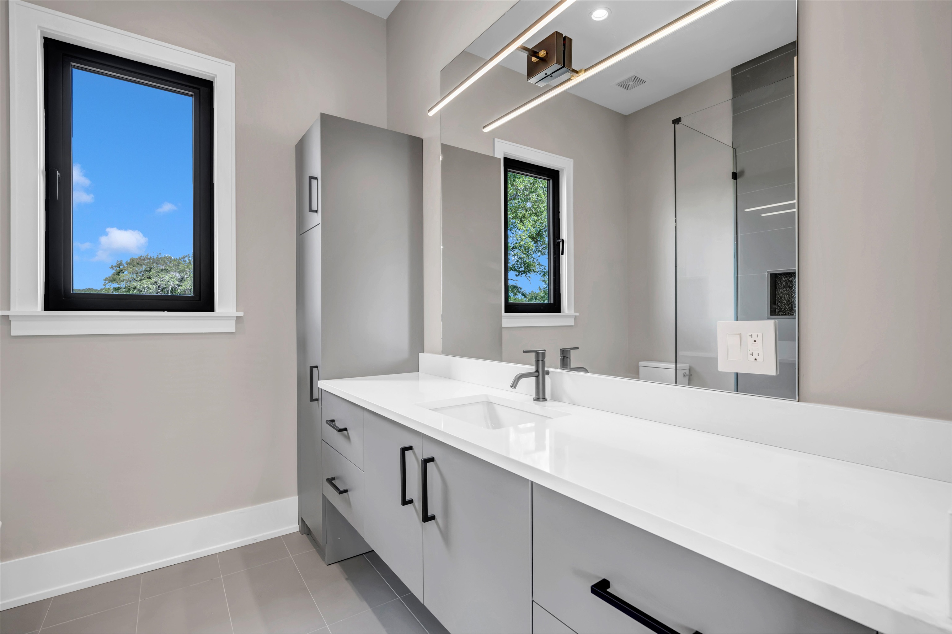 325 Spicewood Trails Drive