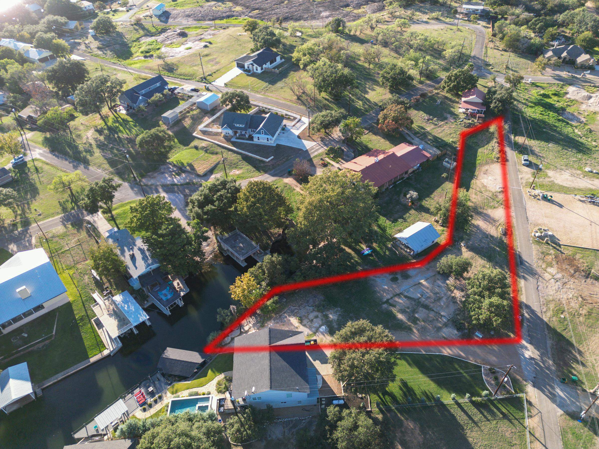 414 HILLVIEW Drive