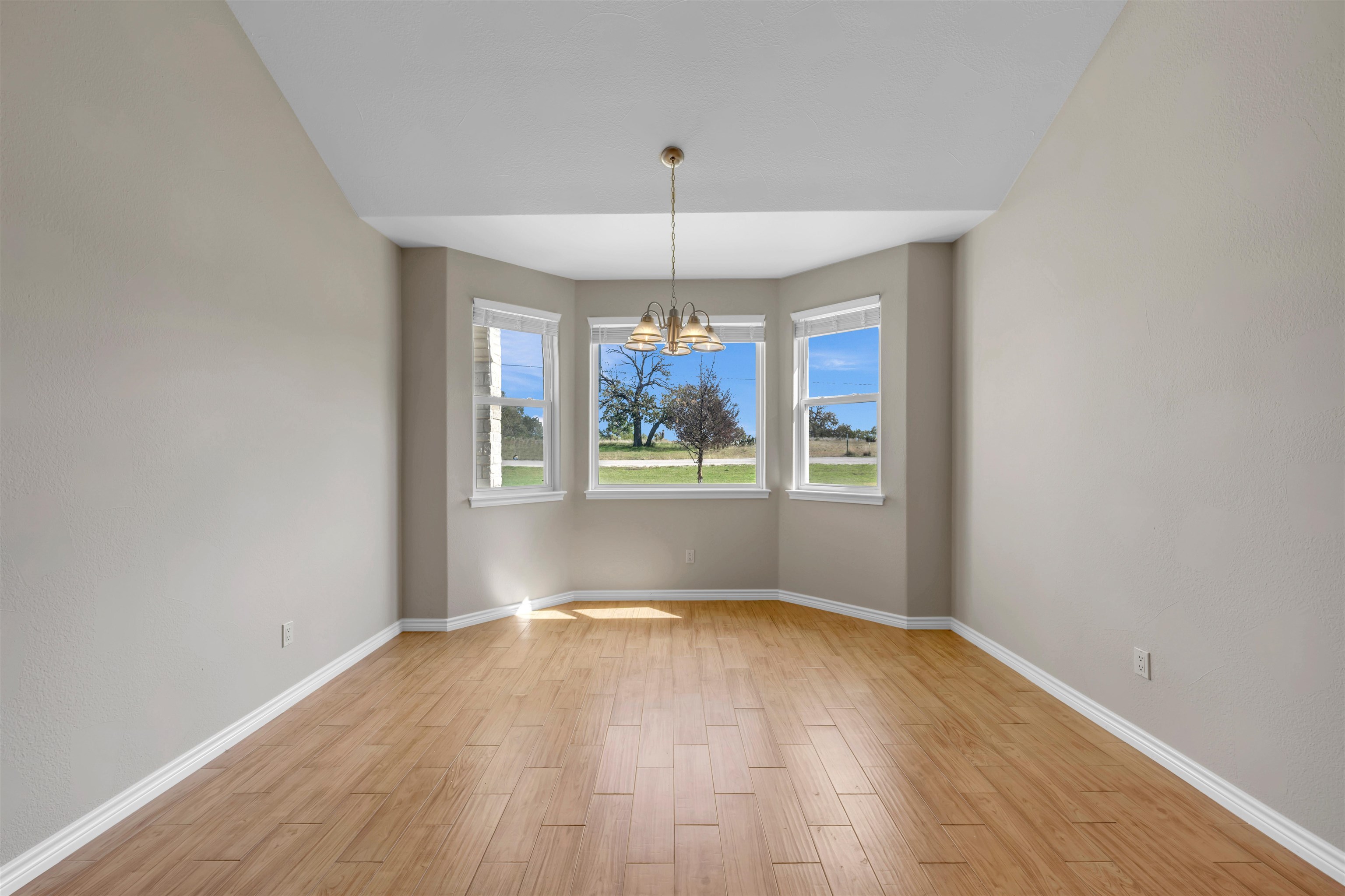 625 Skyline Drive