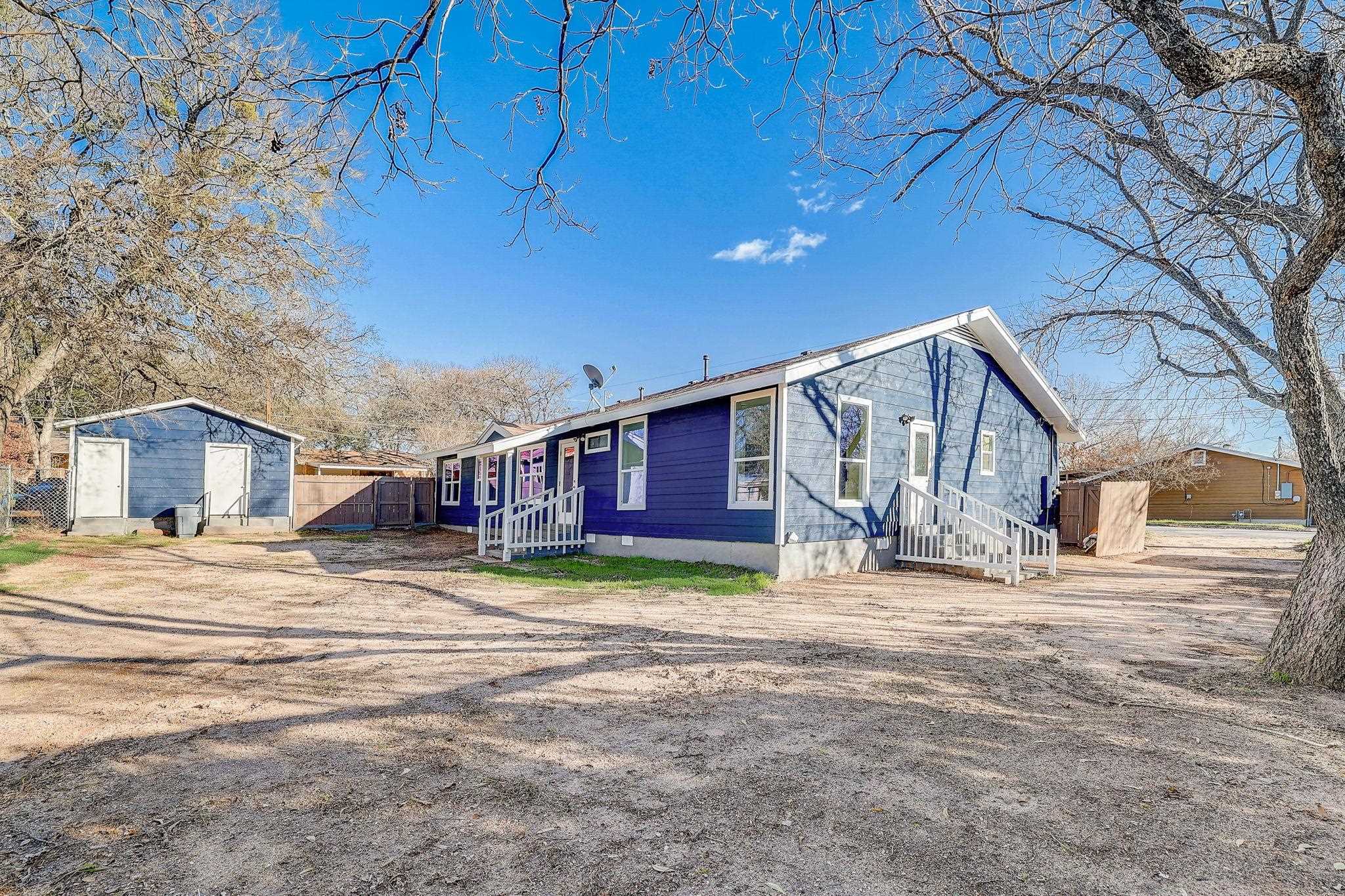 300 W Taggard Street