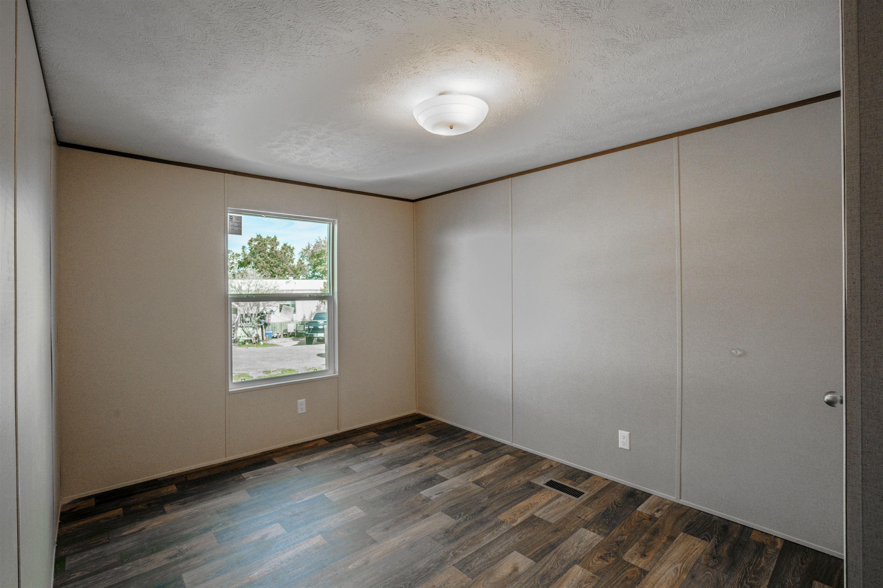 2301 Crooked Run