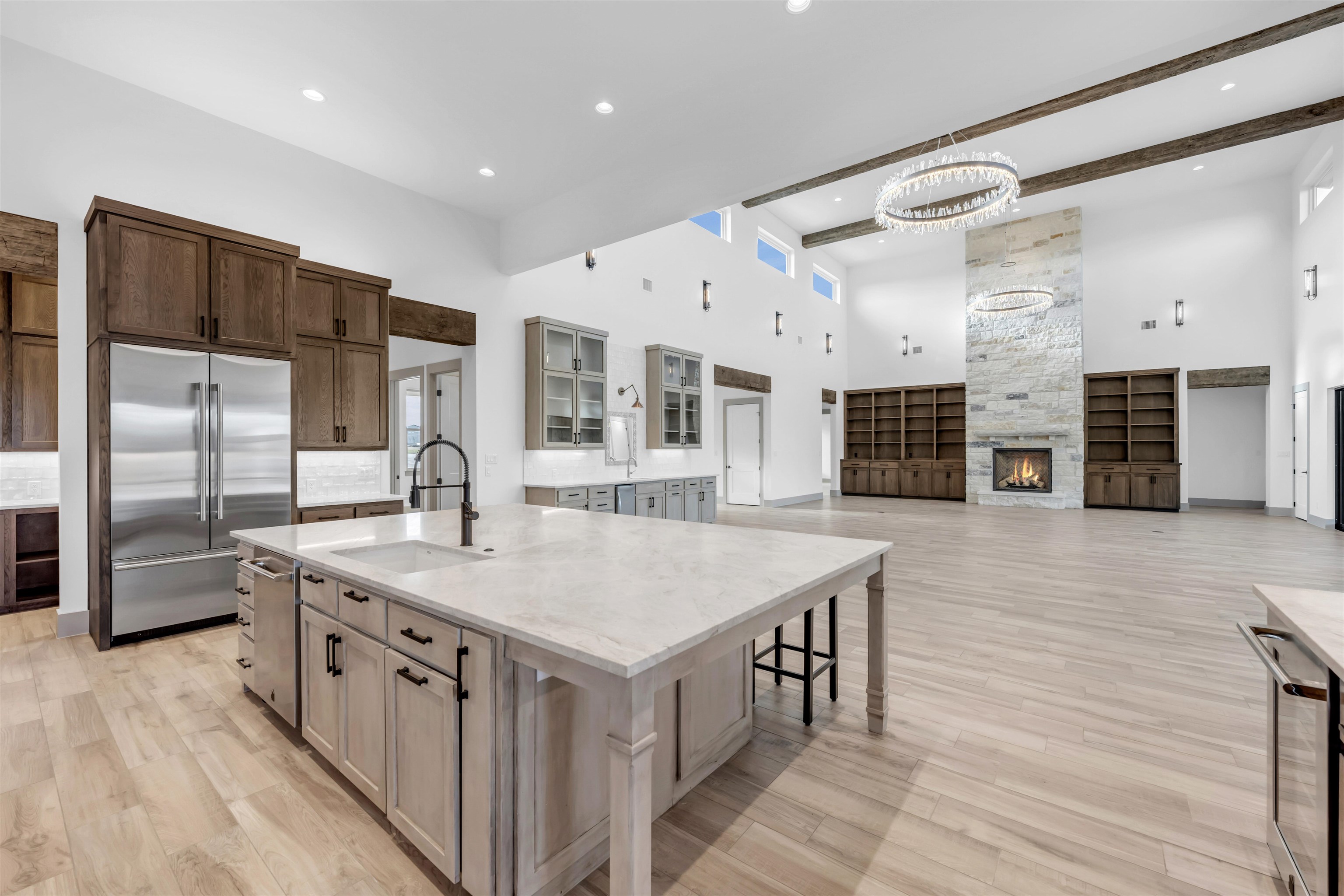 1011 MOSS DOWNS