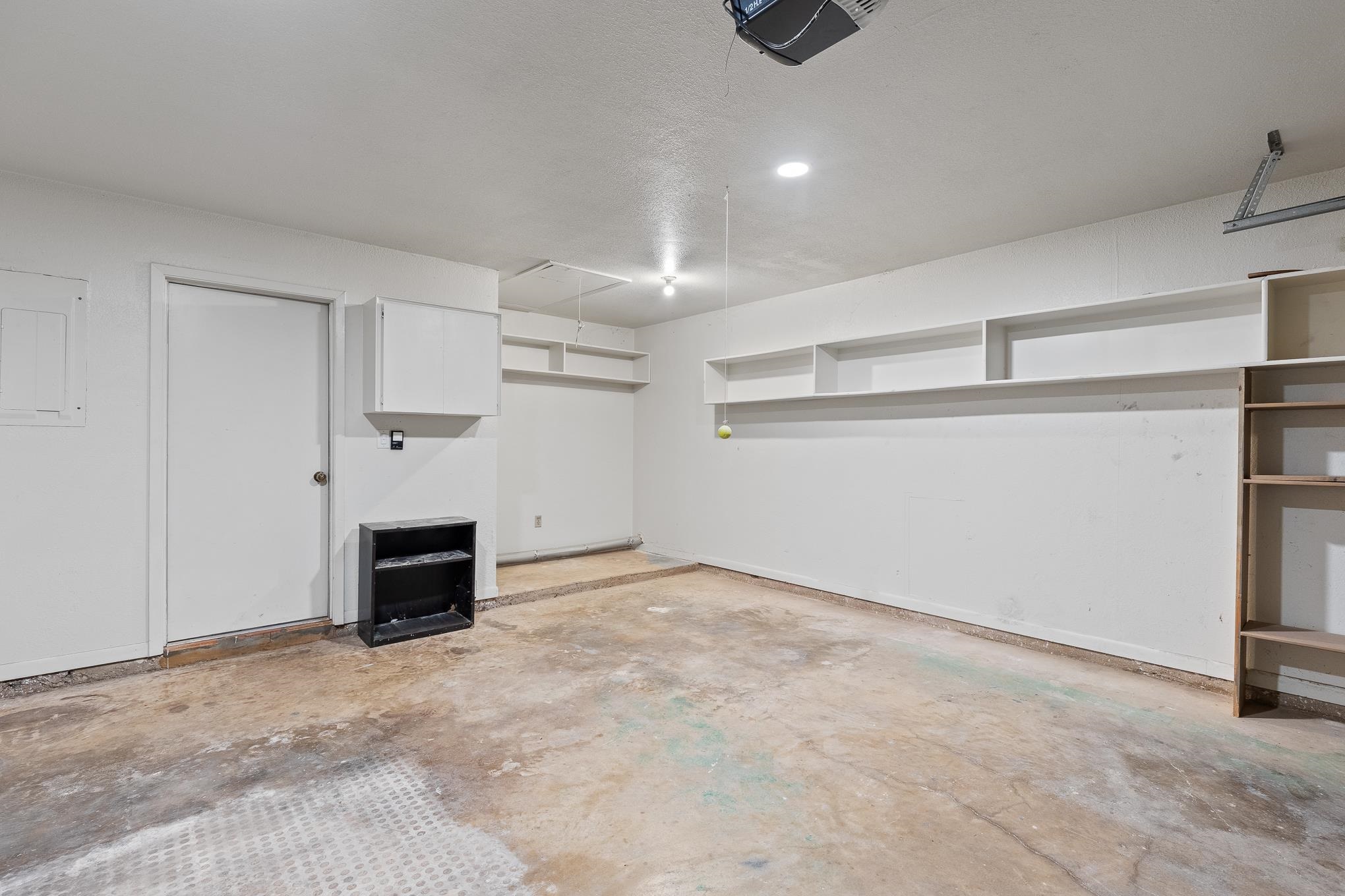 206 Blue Ground