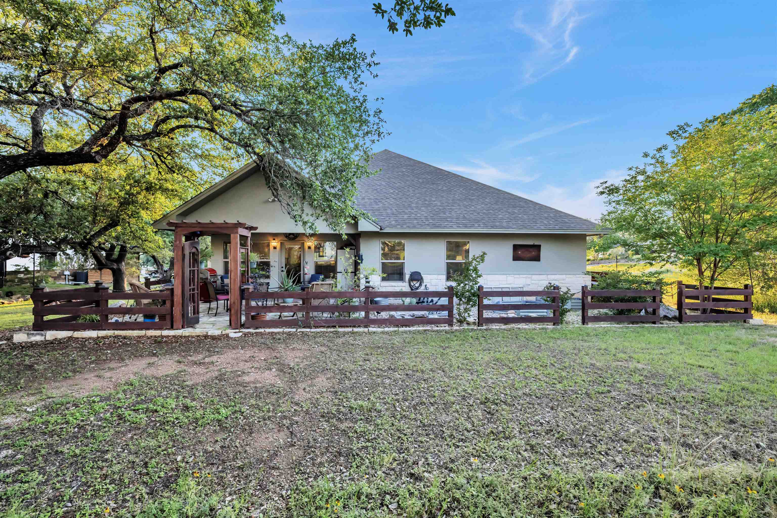 205 River Park Drive