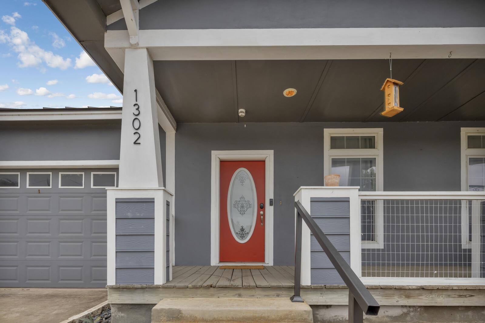 1302 White Tail Road
