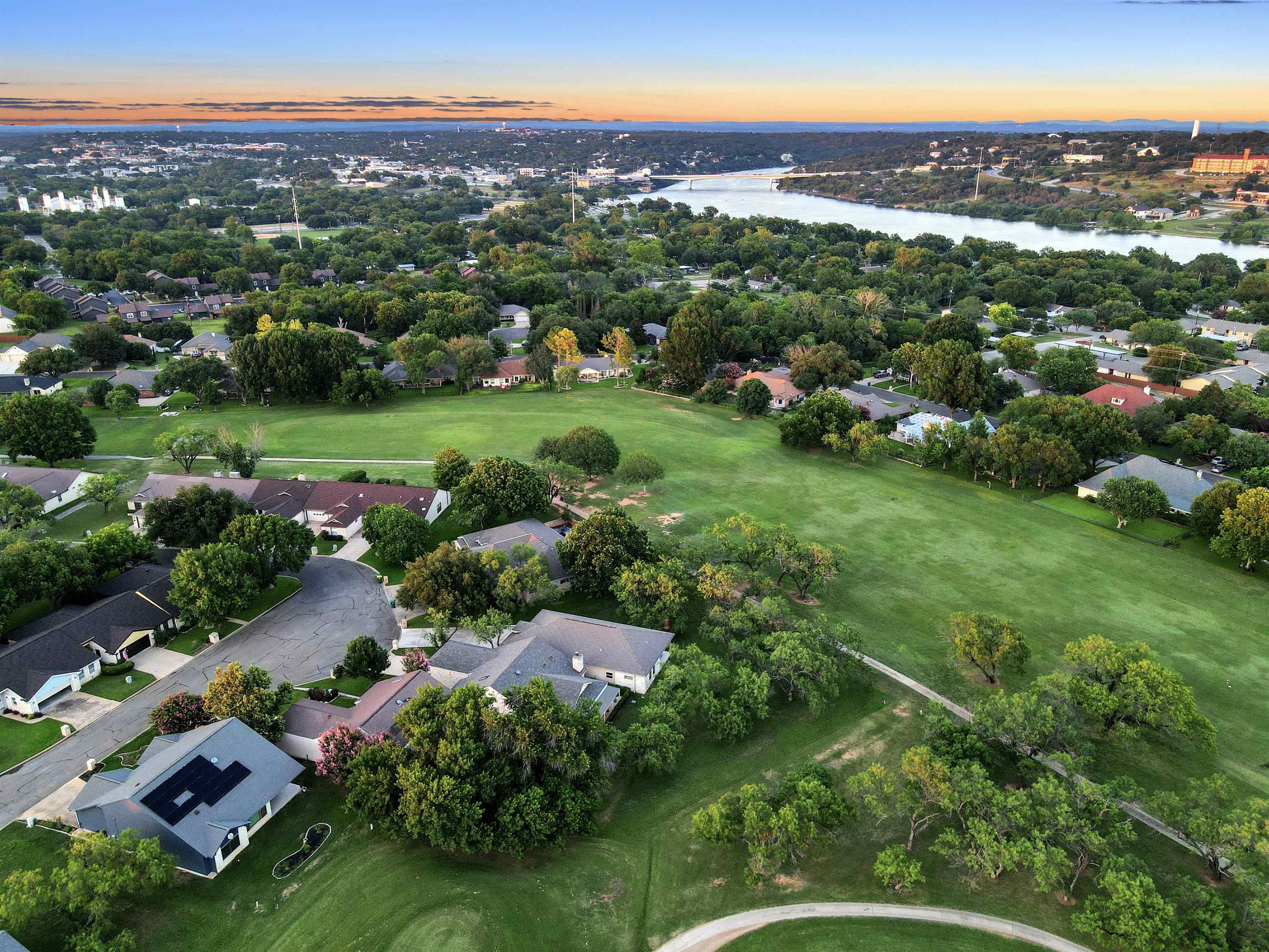 11 Fairway Lane