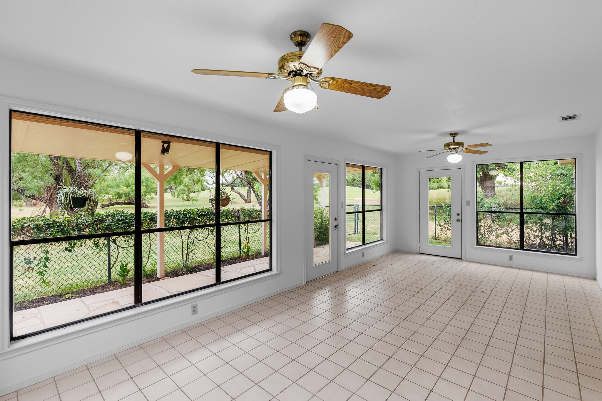 11 Fairway Lane