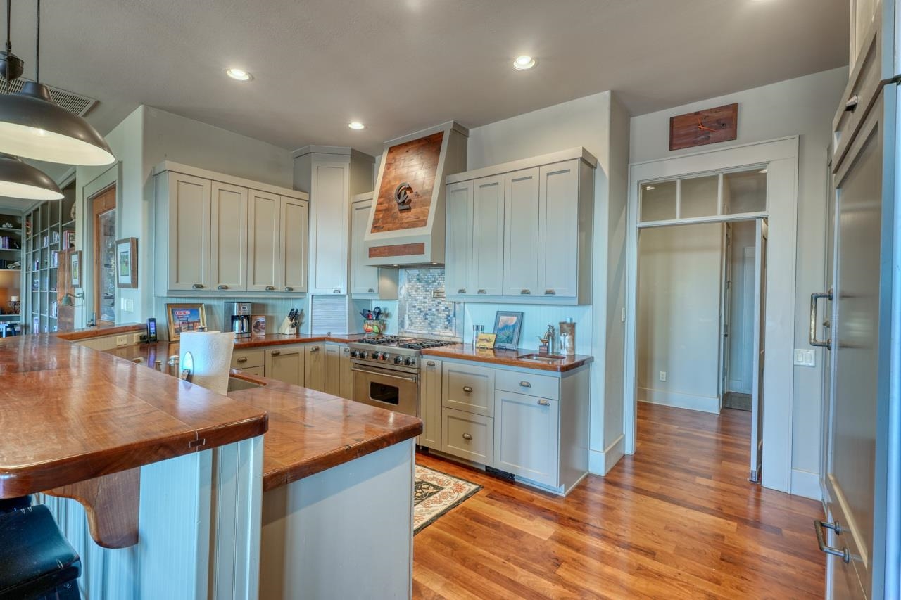 244 Scenic View Drive