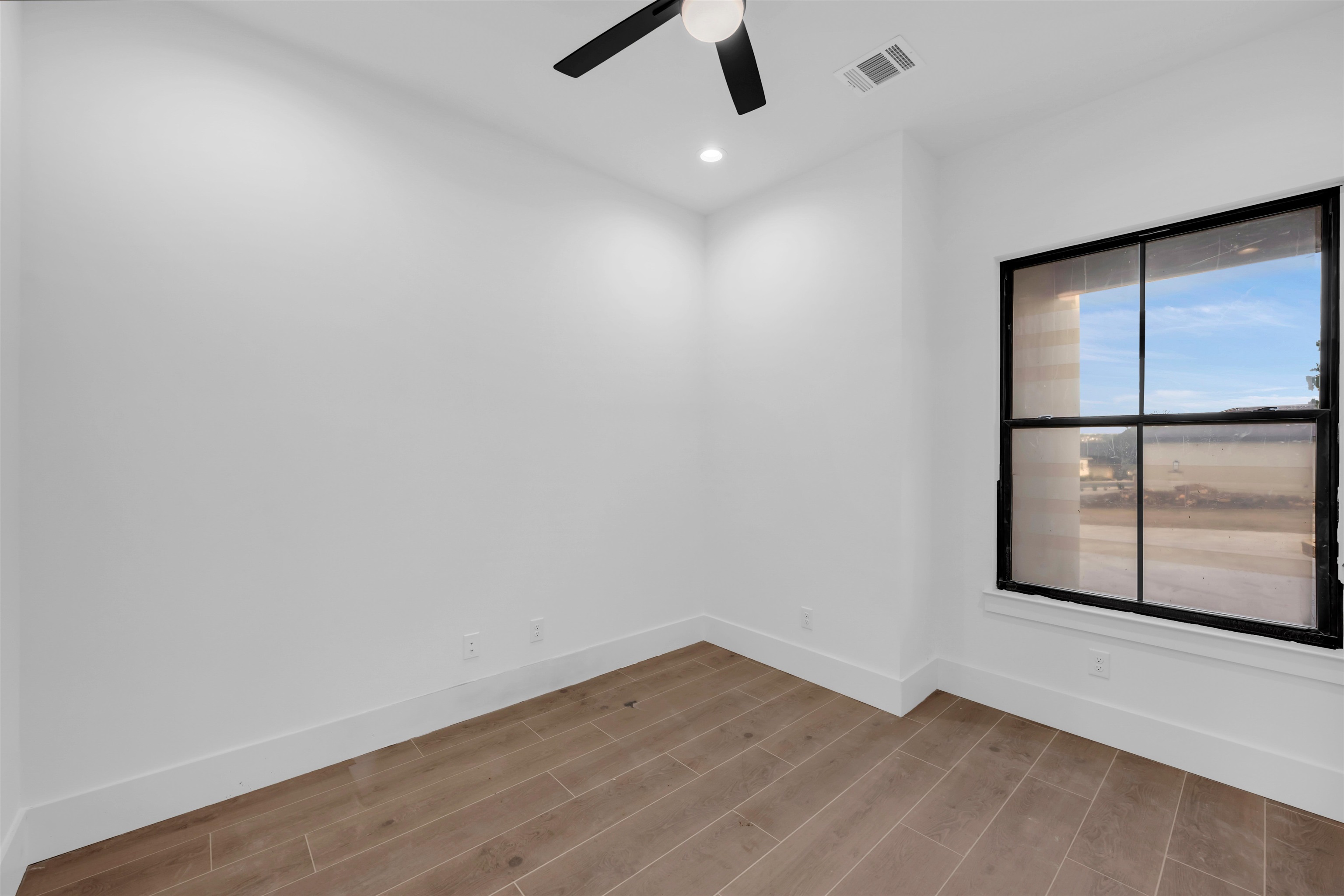 706 Silver Hill