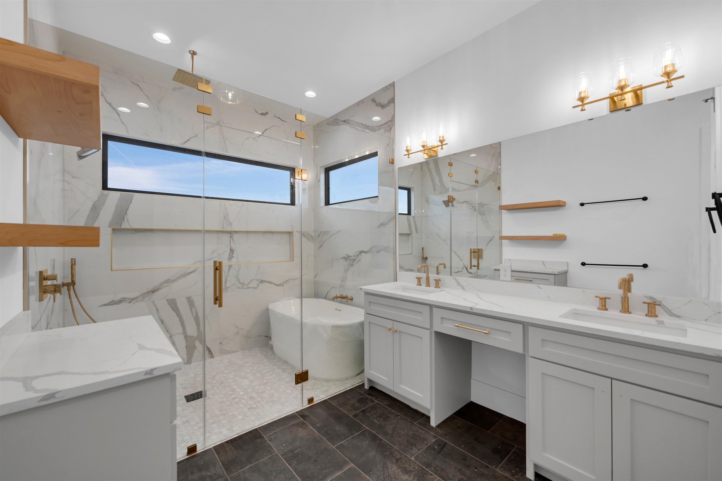706 Silver Hill