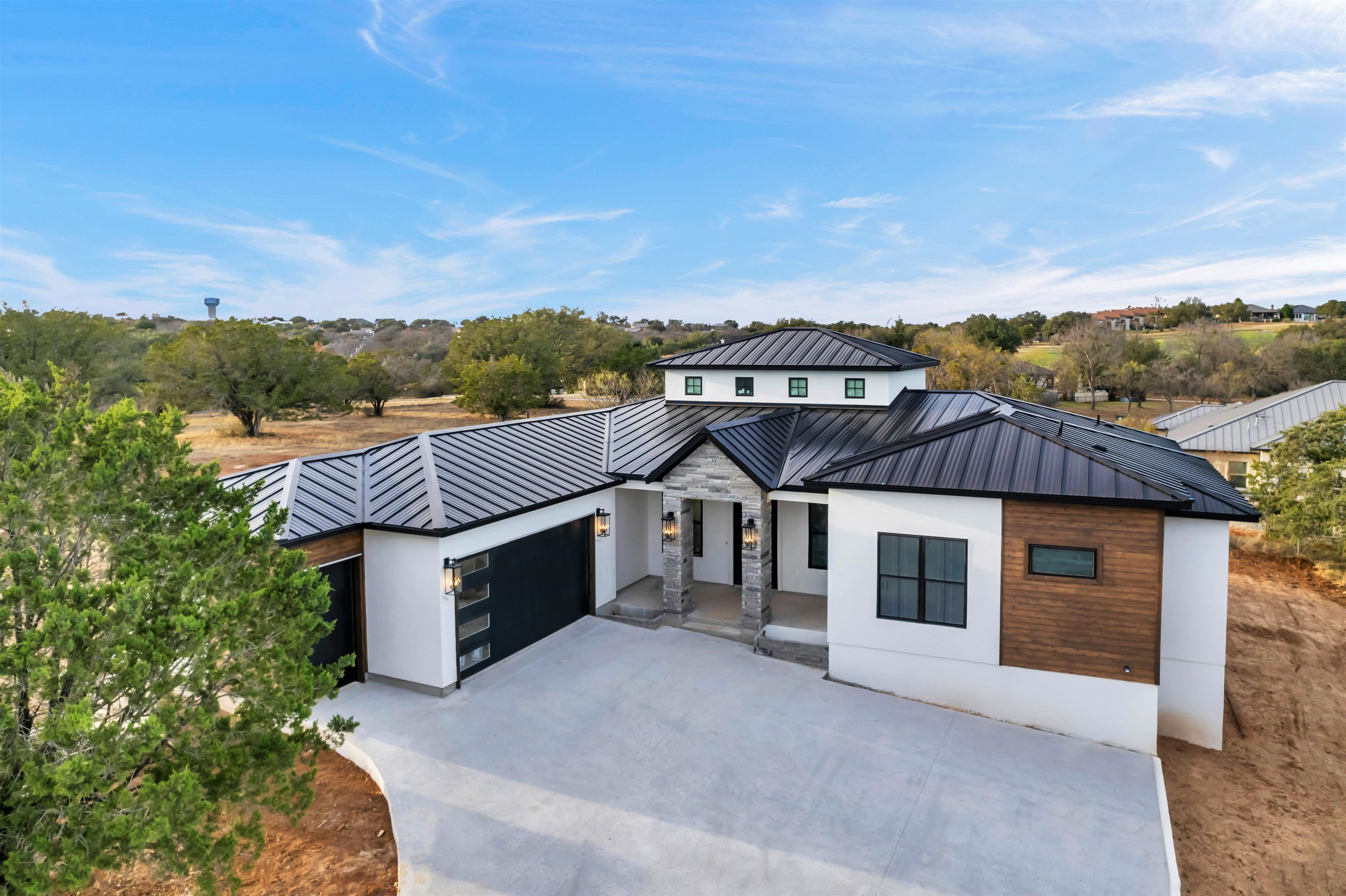 706 Silver Hill