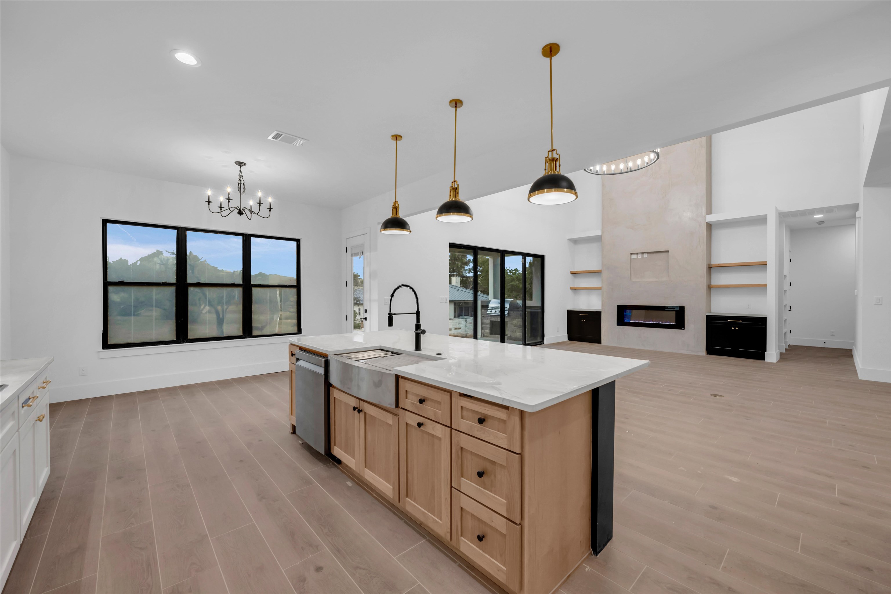 706 Silver Hill