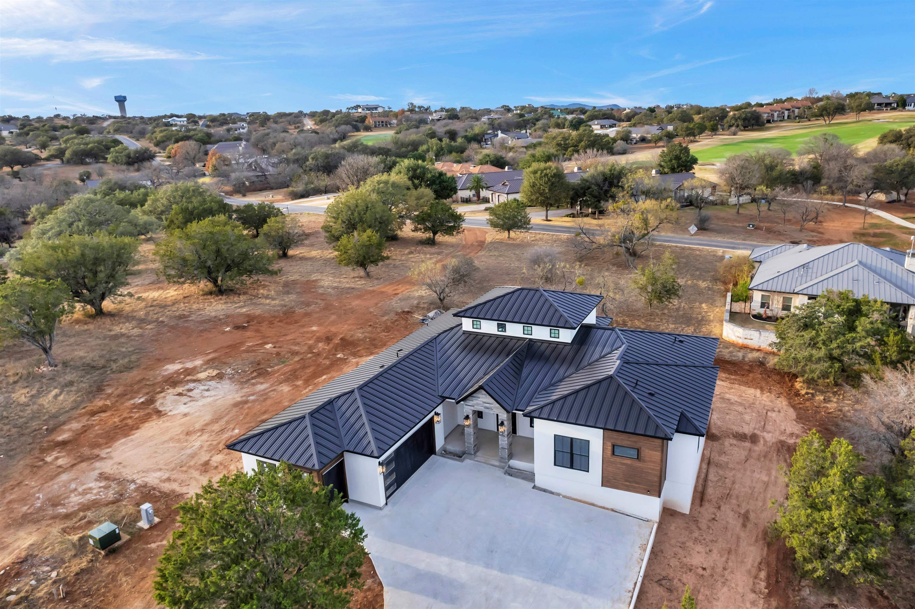 706 Silver Hill