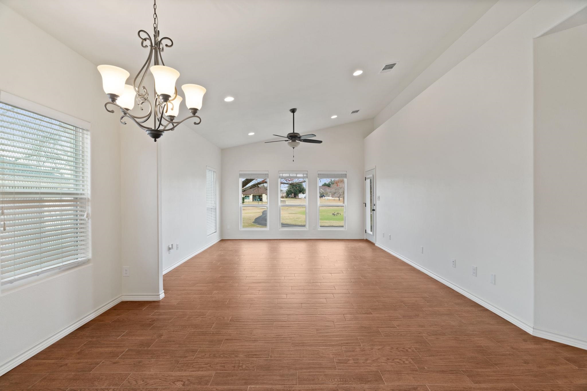 121 Preston Trail