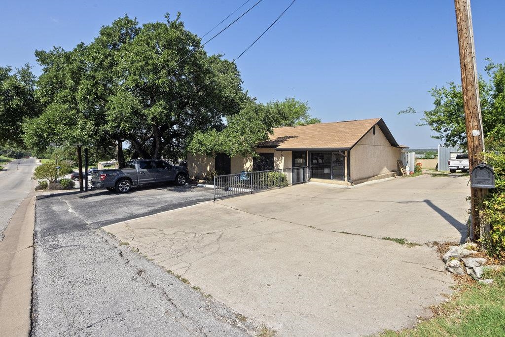 900 Avenue J