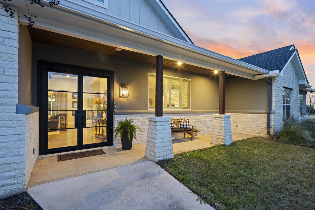 101 Falling Creek Cove