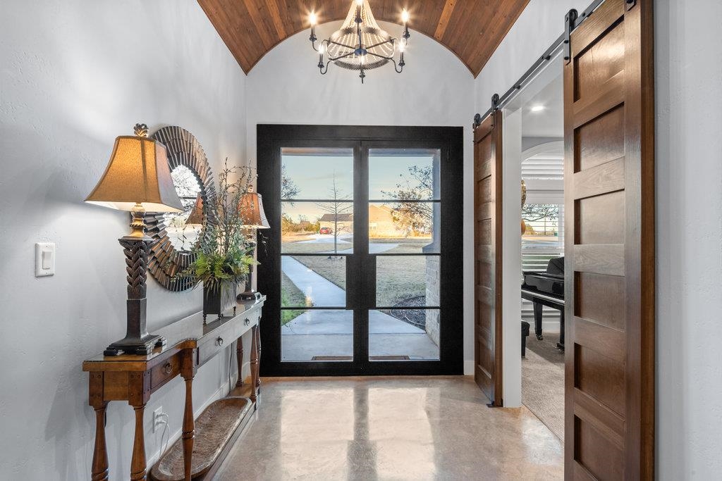 101 Falling Creek Cove