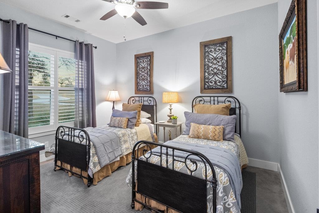 101 Falling Creek Cove