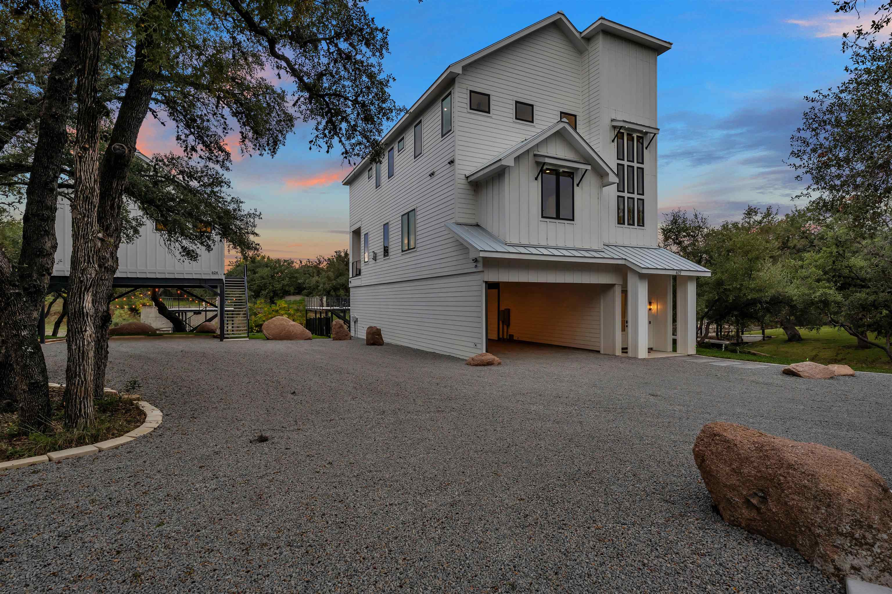 622 Williams Lakeshore