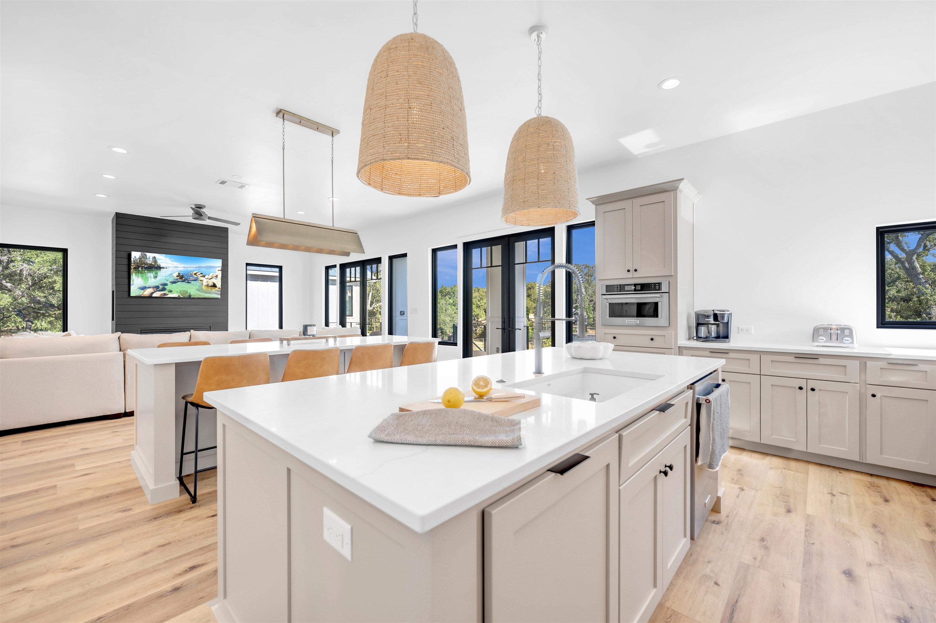 622 Williams Lakeshore