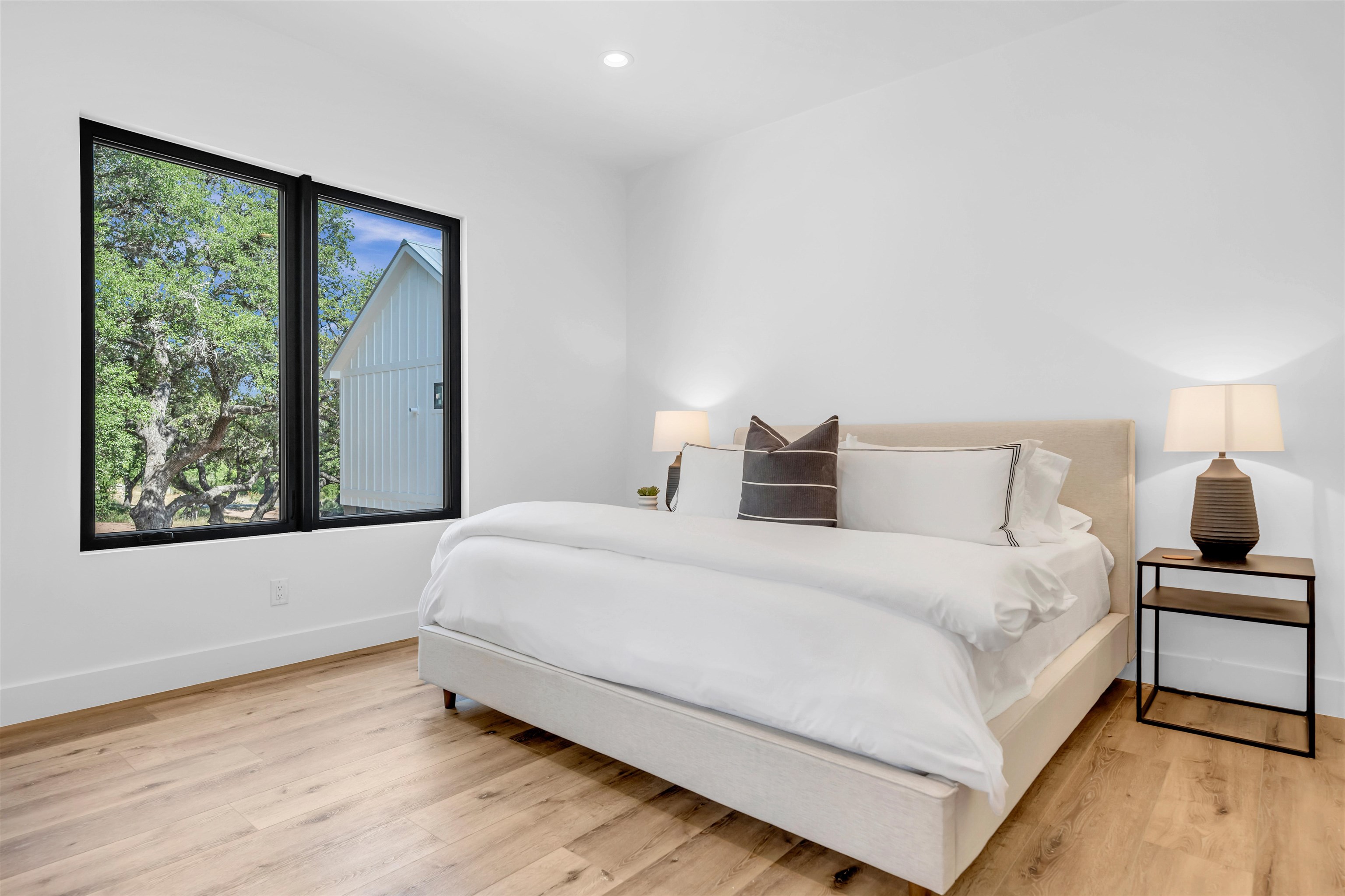 622 Williams Lakeshore