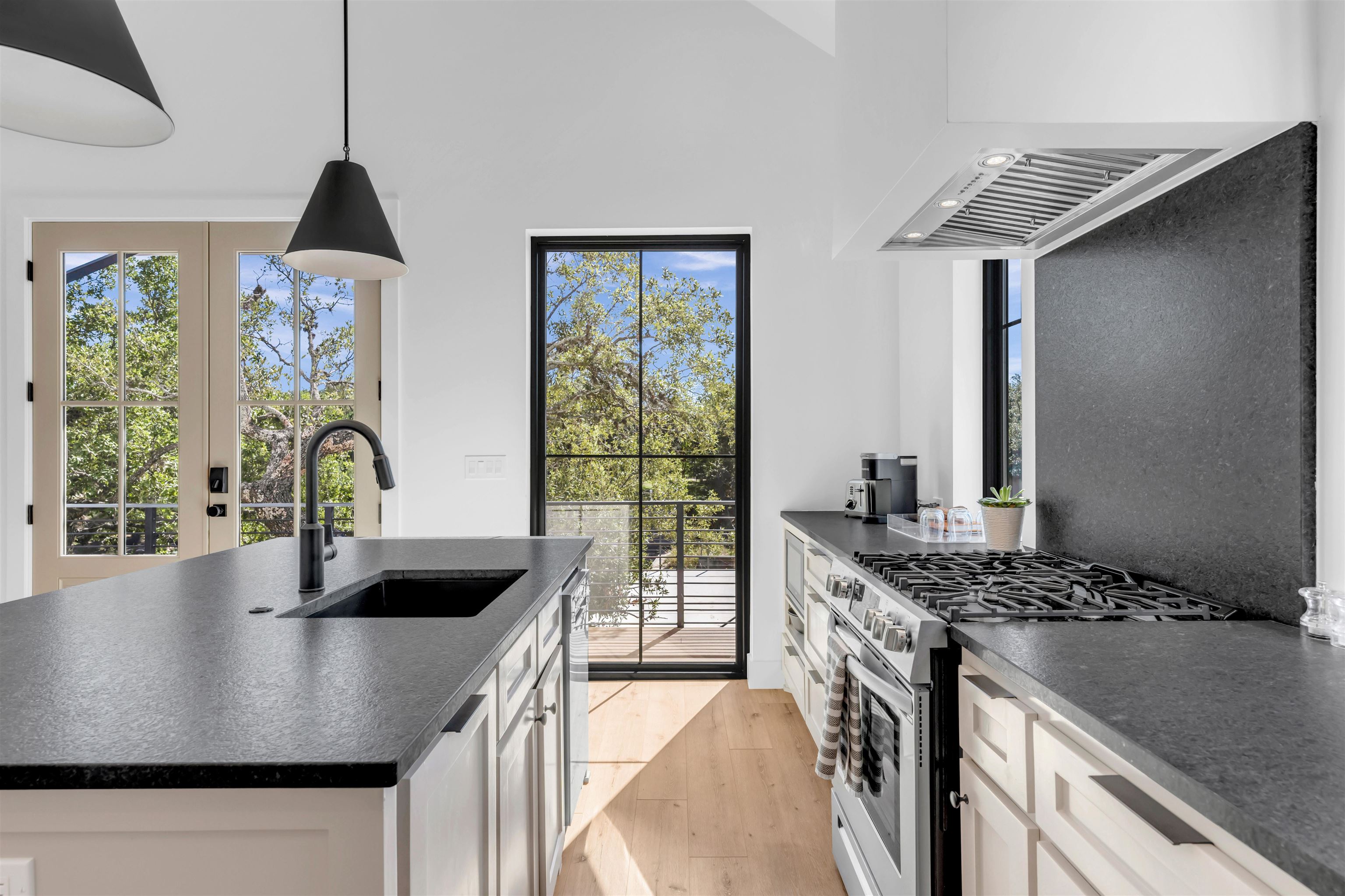 624 Williams Lakeshore