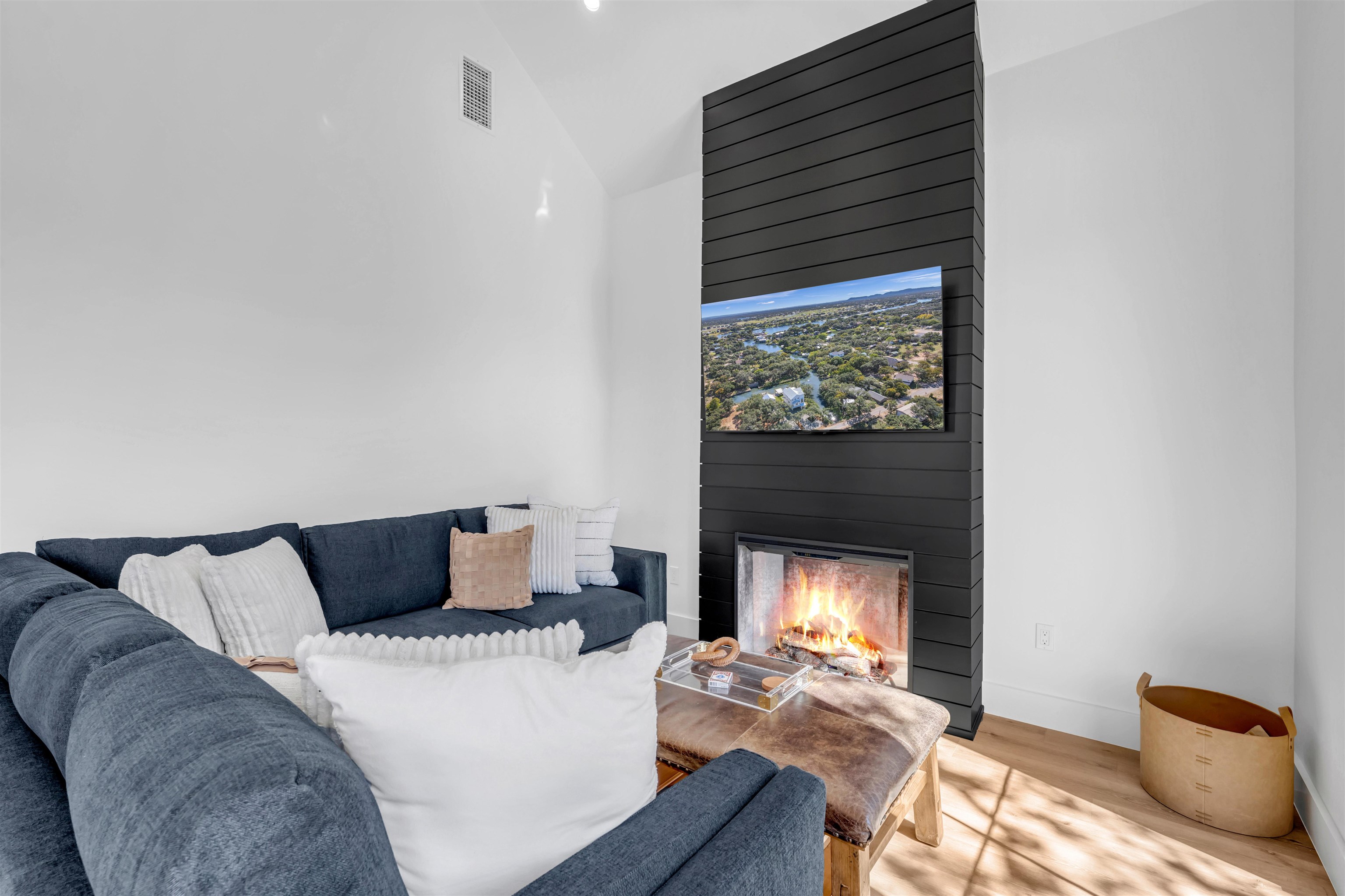 624 Williams Lakeshore
