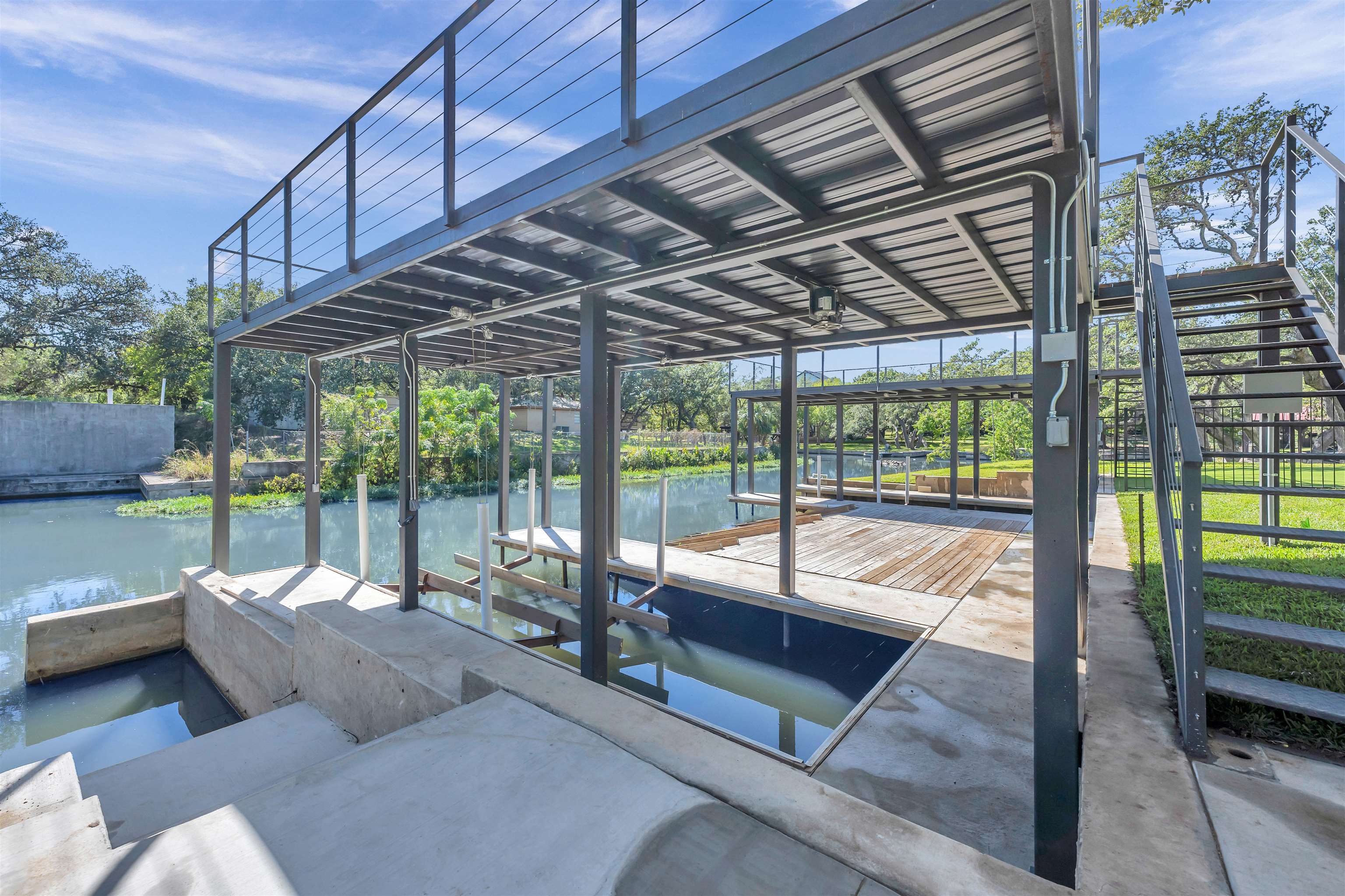 624 Williams Lakeshore