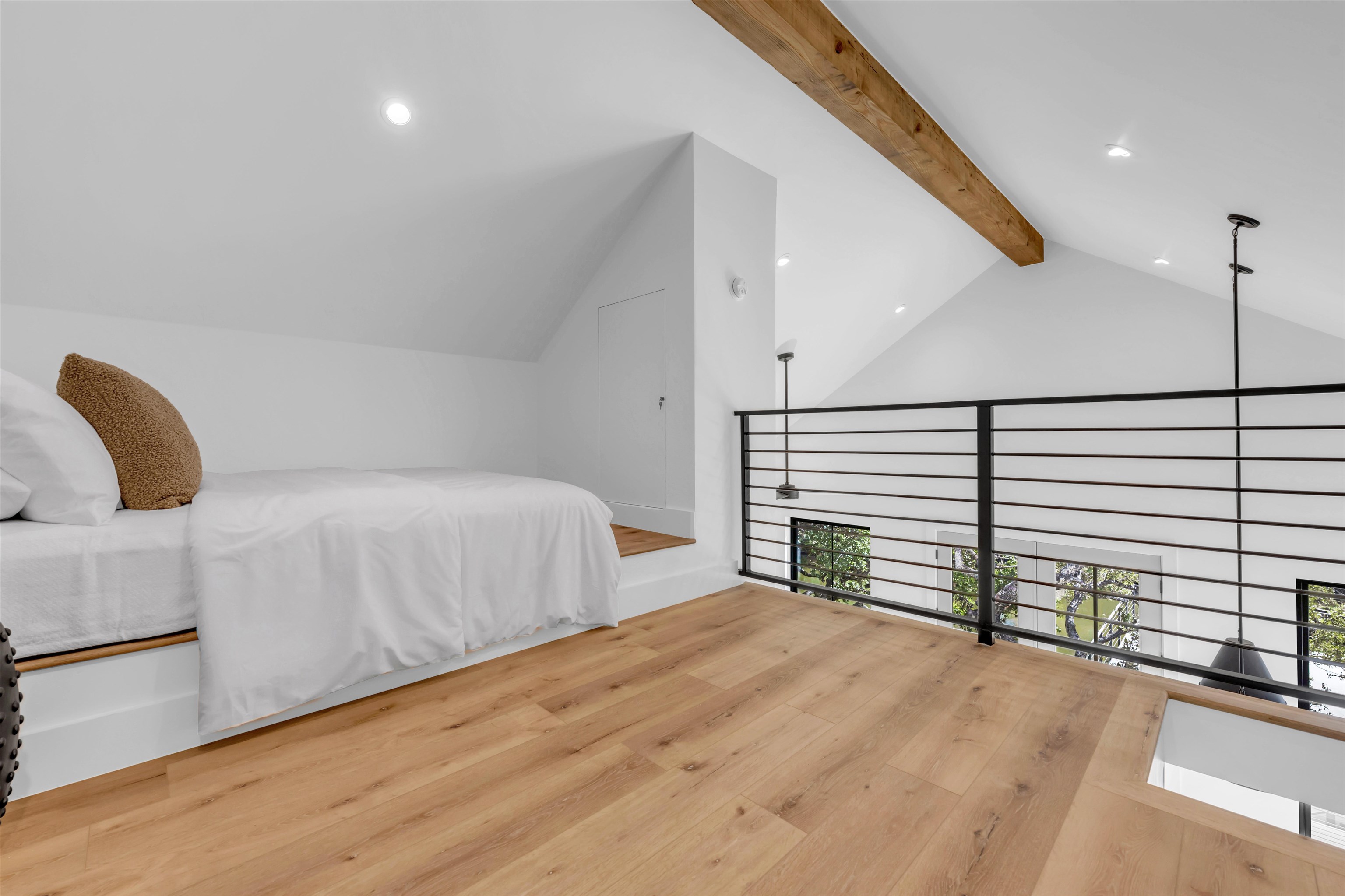 624 Williams Lakeshore