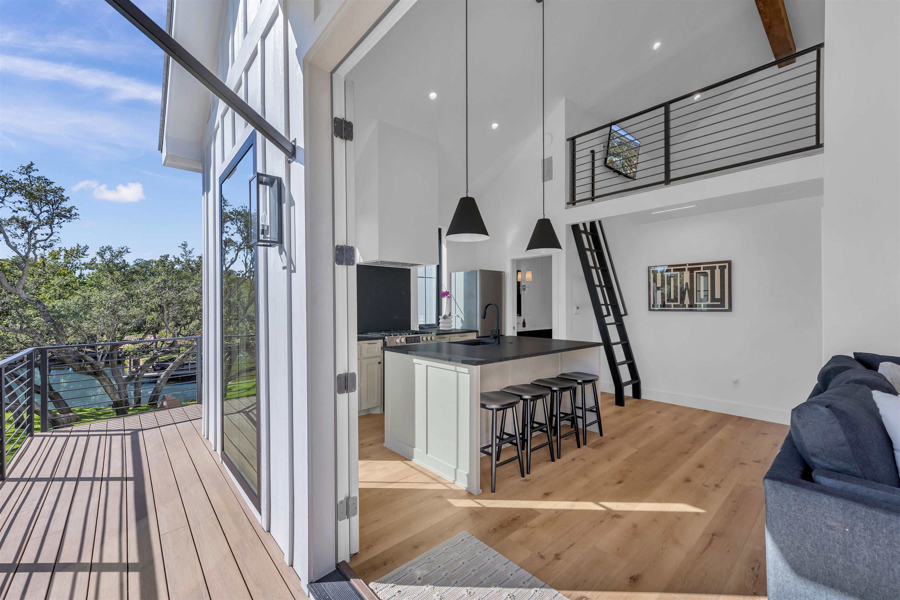 624 Williams Lakeshore