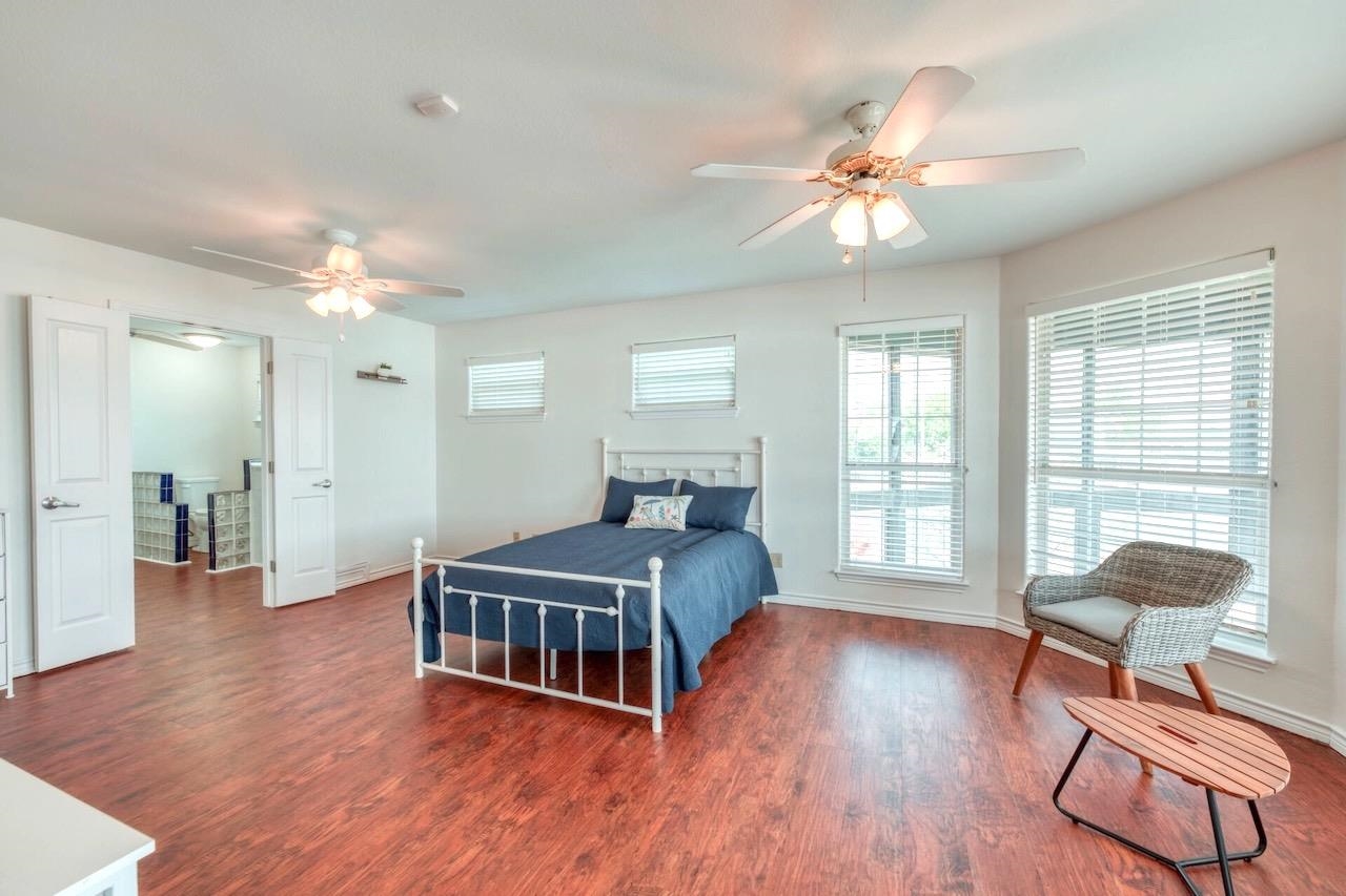 130 CIRCLE POINT