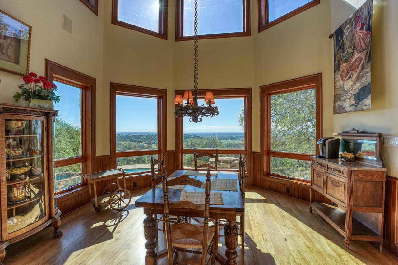 530 Scenic View