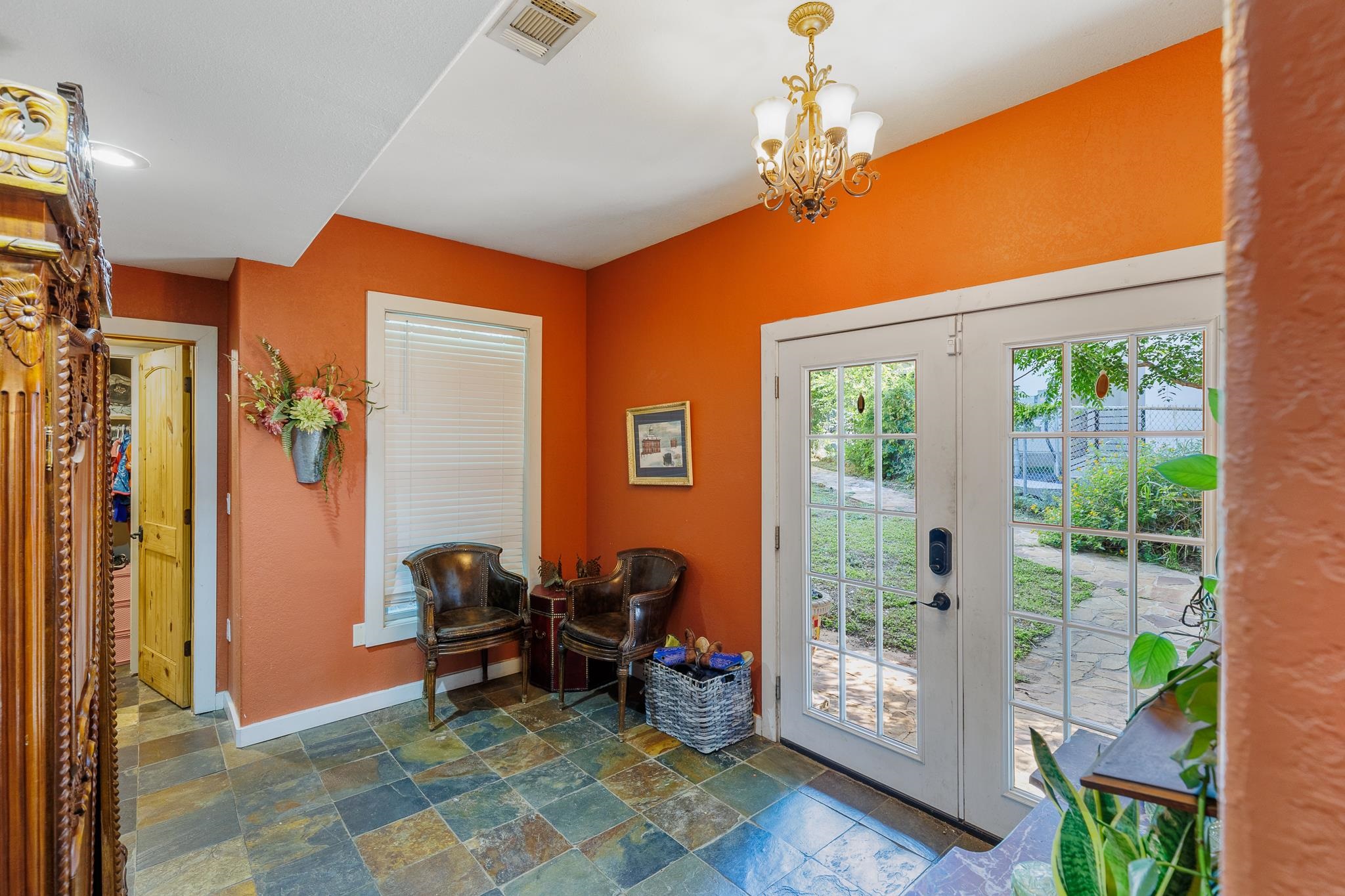 4842 W FM 2147