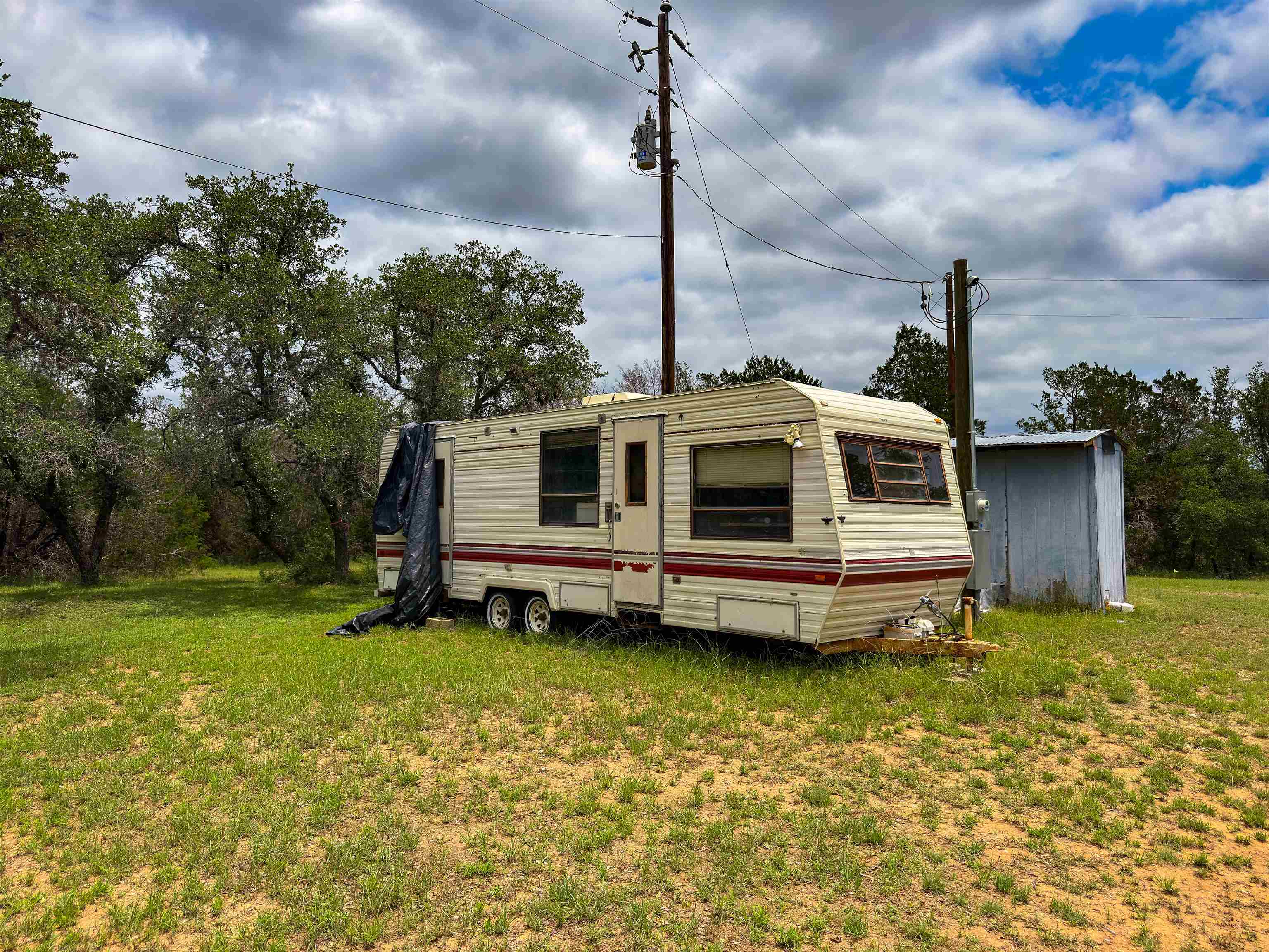 7824 N US Hwy 281