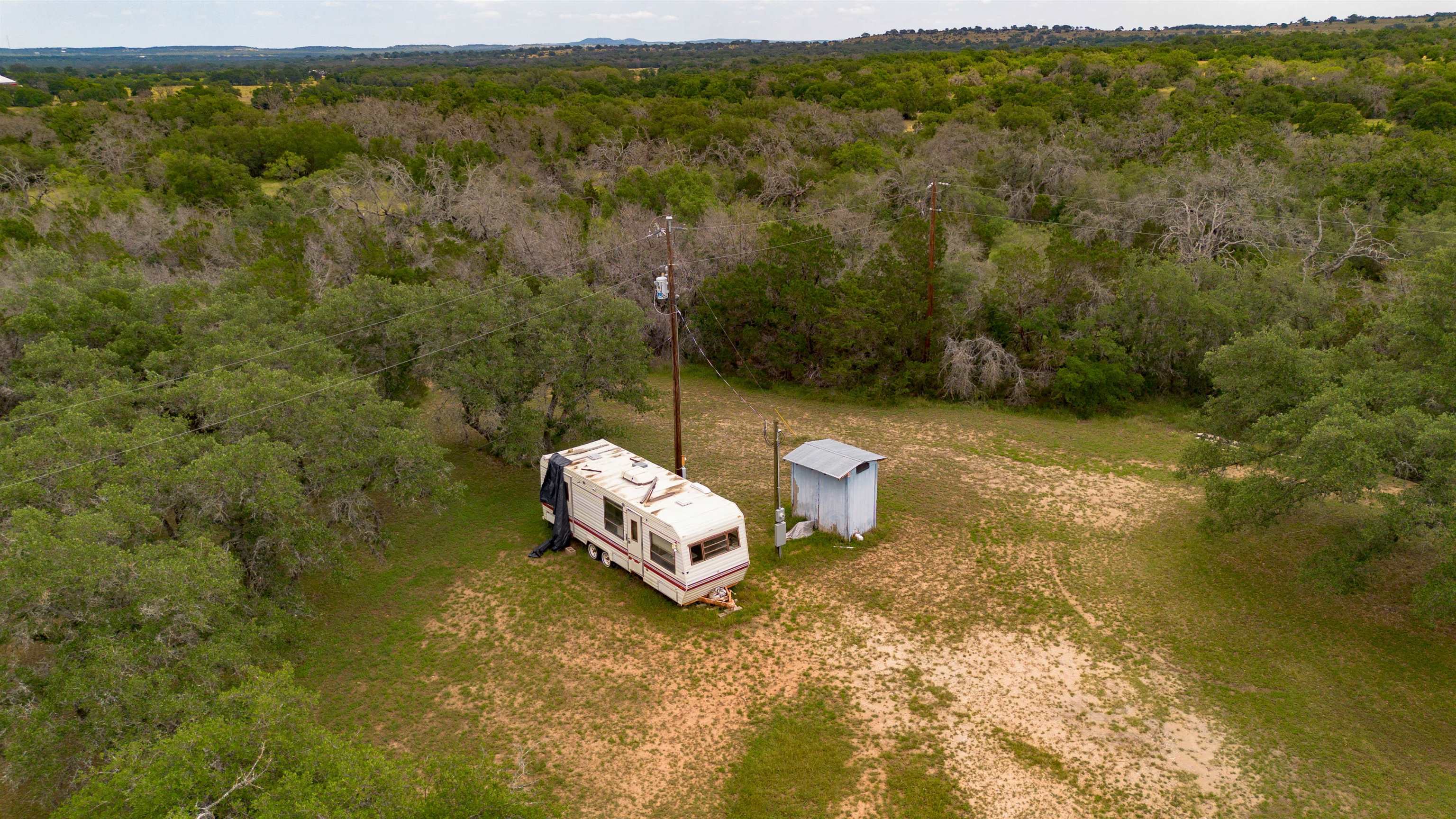 7824 N US Hwy 281