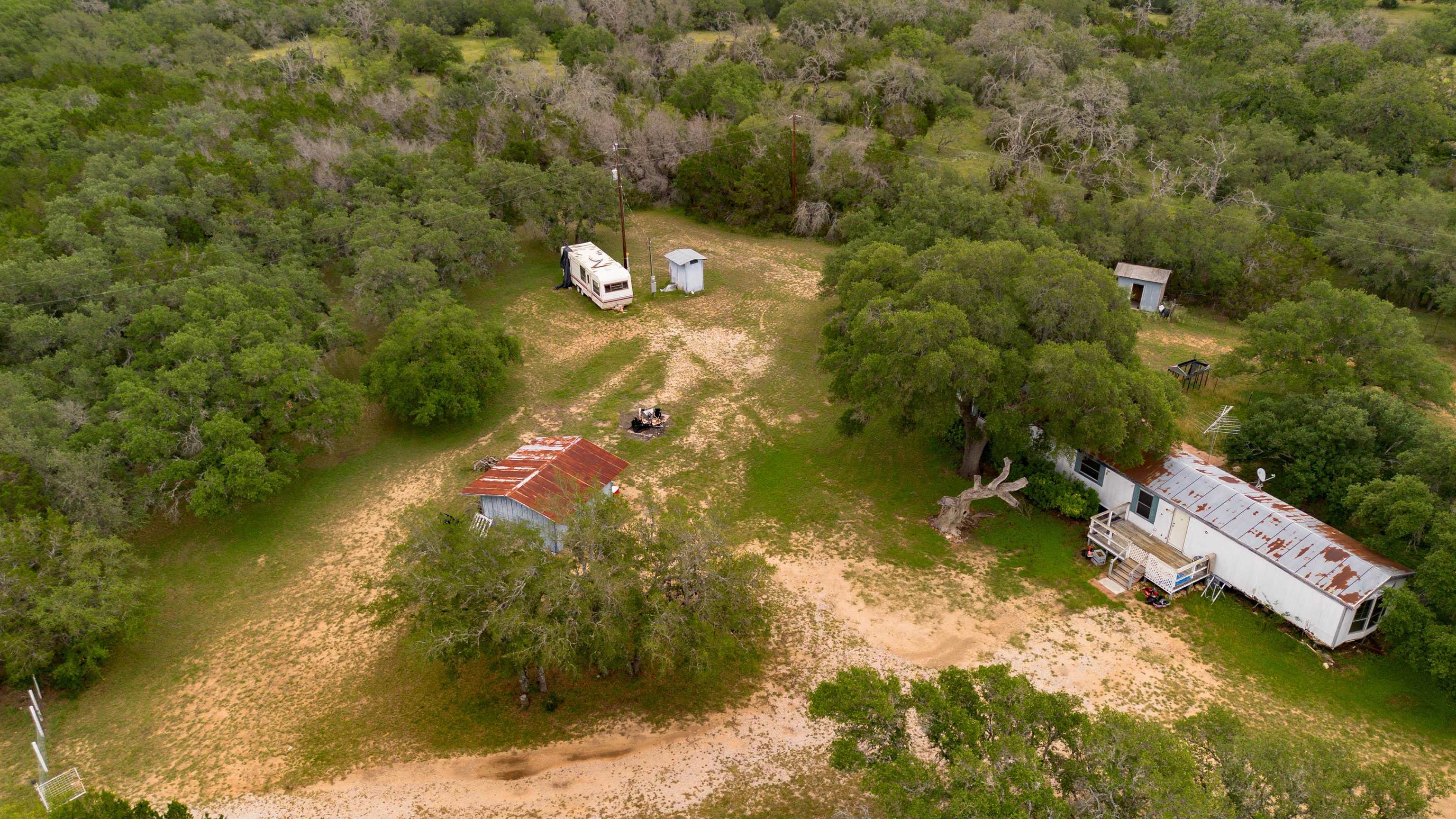 7824 N US Hwy 281