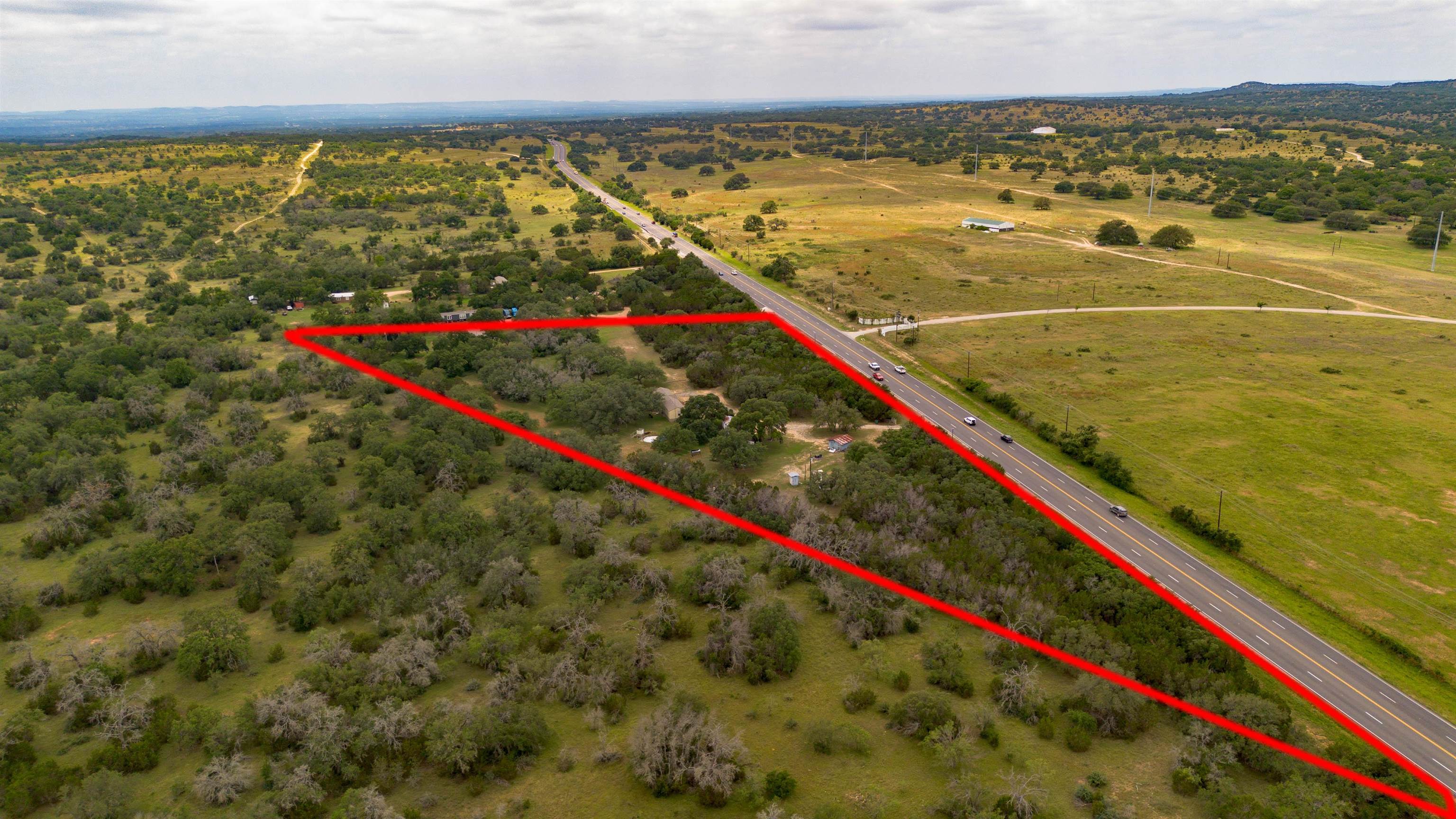 7824 N US Hwy 281
