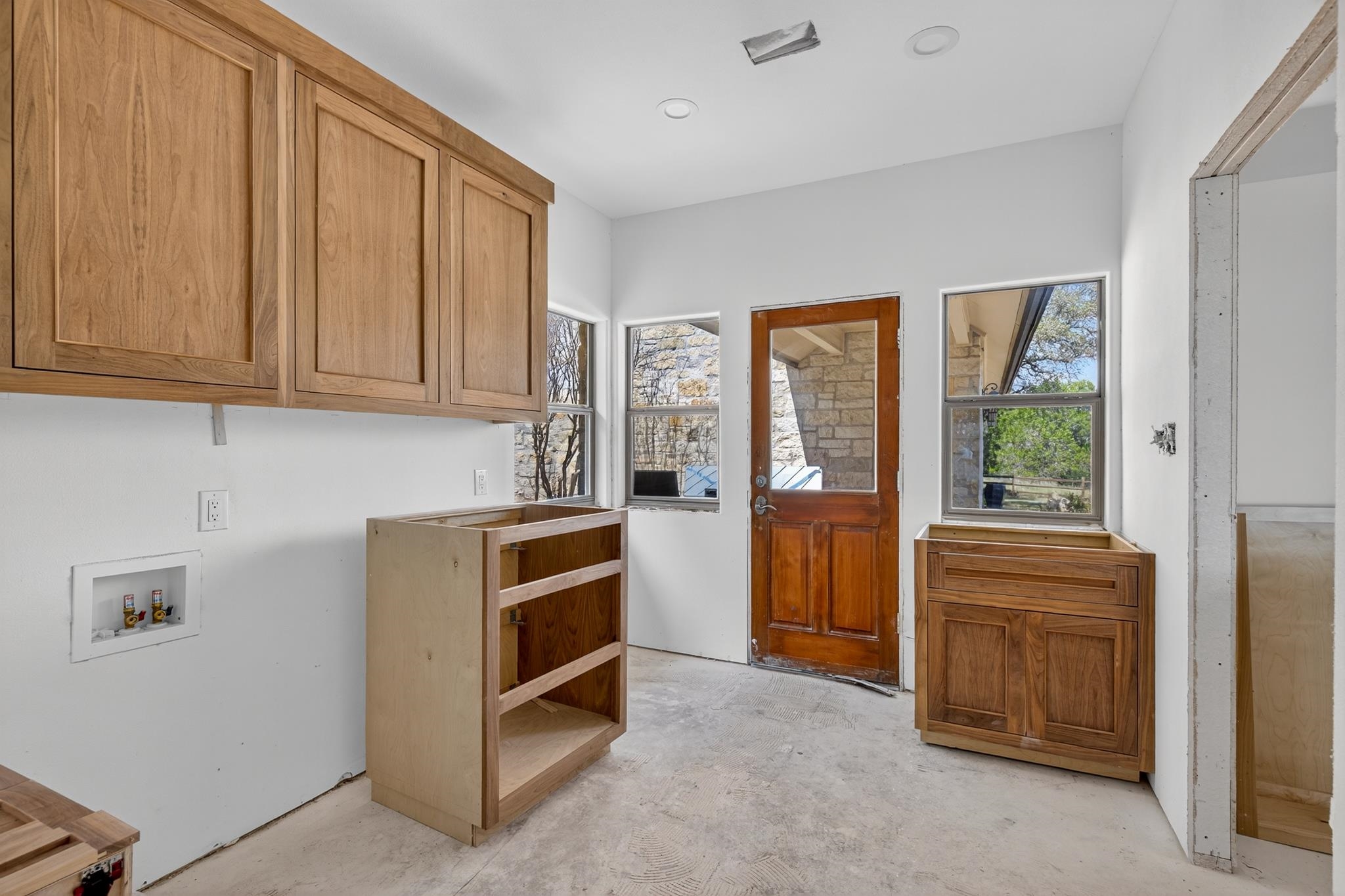 1708 County Road 120A